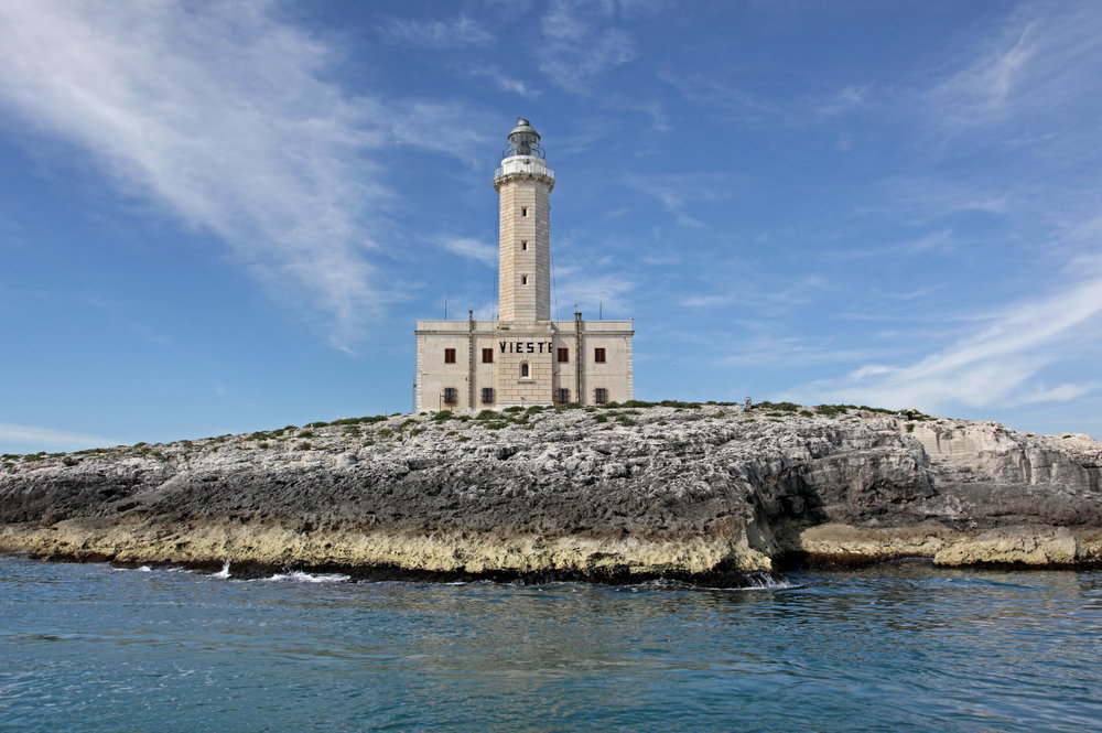 Le phare du port de Vieste
