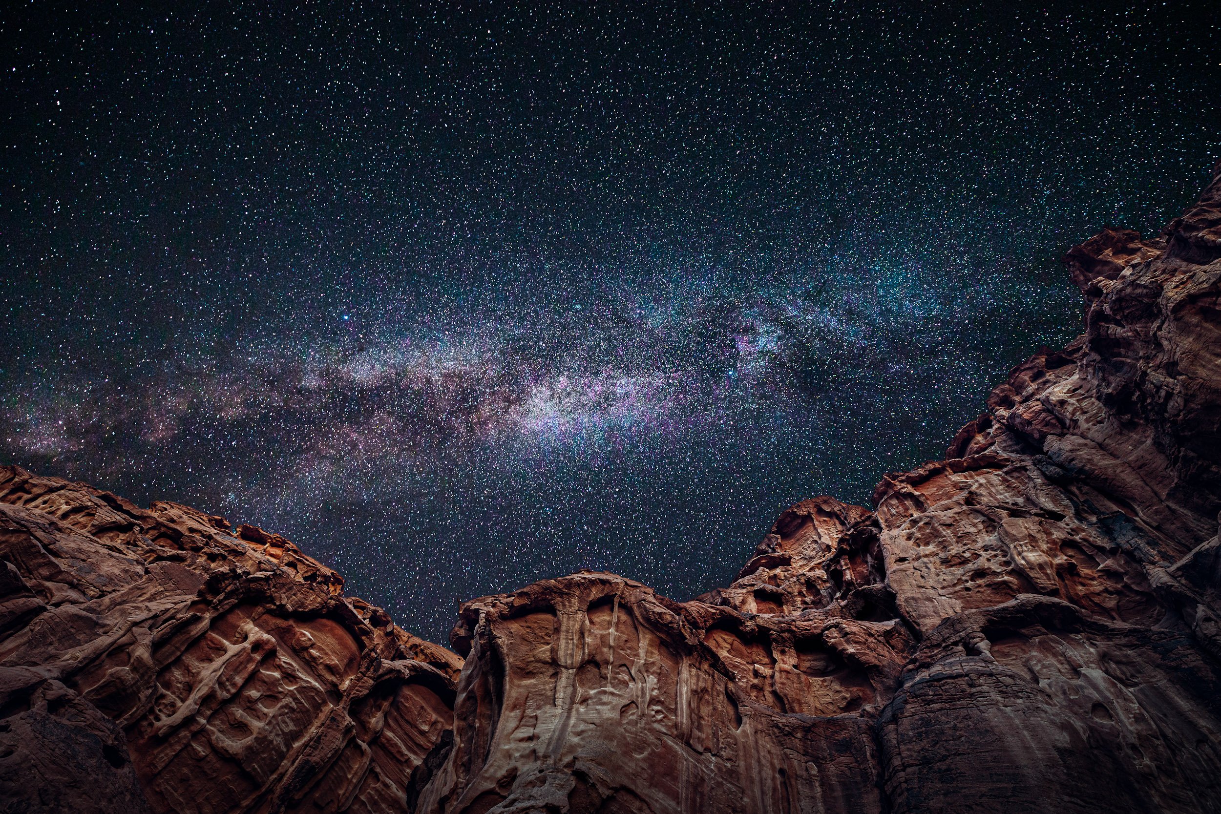 Ali-Barqawi-Studios-Explore-Series-Travel-Adventure-Astro-Wadi-Rum-Personal-Weekend-Lockdown-SEQ-02-0001.jpg