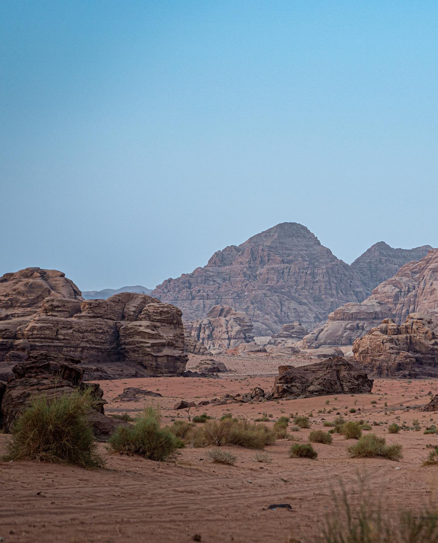 Layered...
👉 swipe for the full panoramic view
.
.
.
🖼 The mountains of Wadi Rum

📸 Captured on a personal adventure.

📷 Shot with @canonme 5D mark IV ( EF 24-70mm, F2.8 ).
.
.
.
Available to shoot your travel adventure or your video/ photo assig