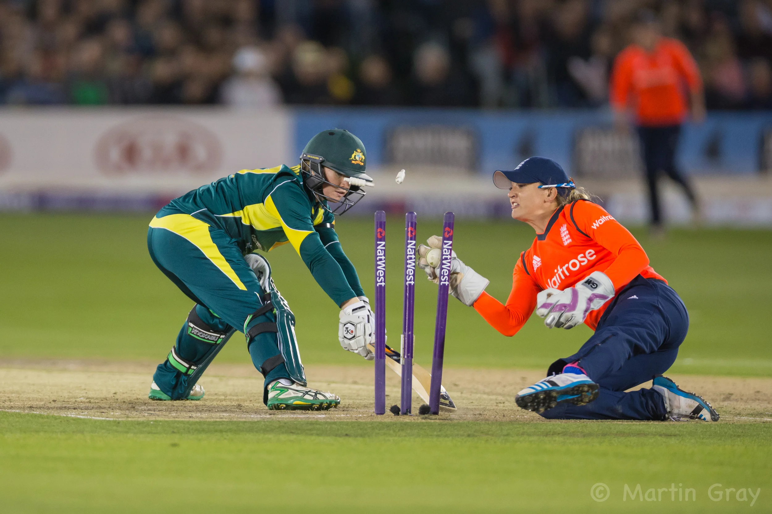 Sarah Taylor attemped stumping Jess Cameron-1371.jpg