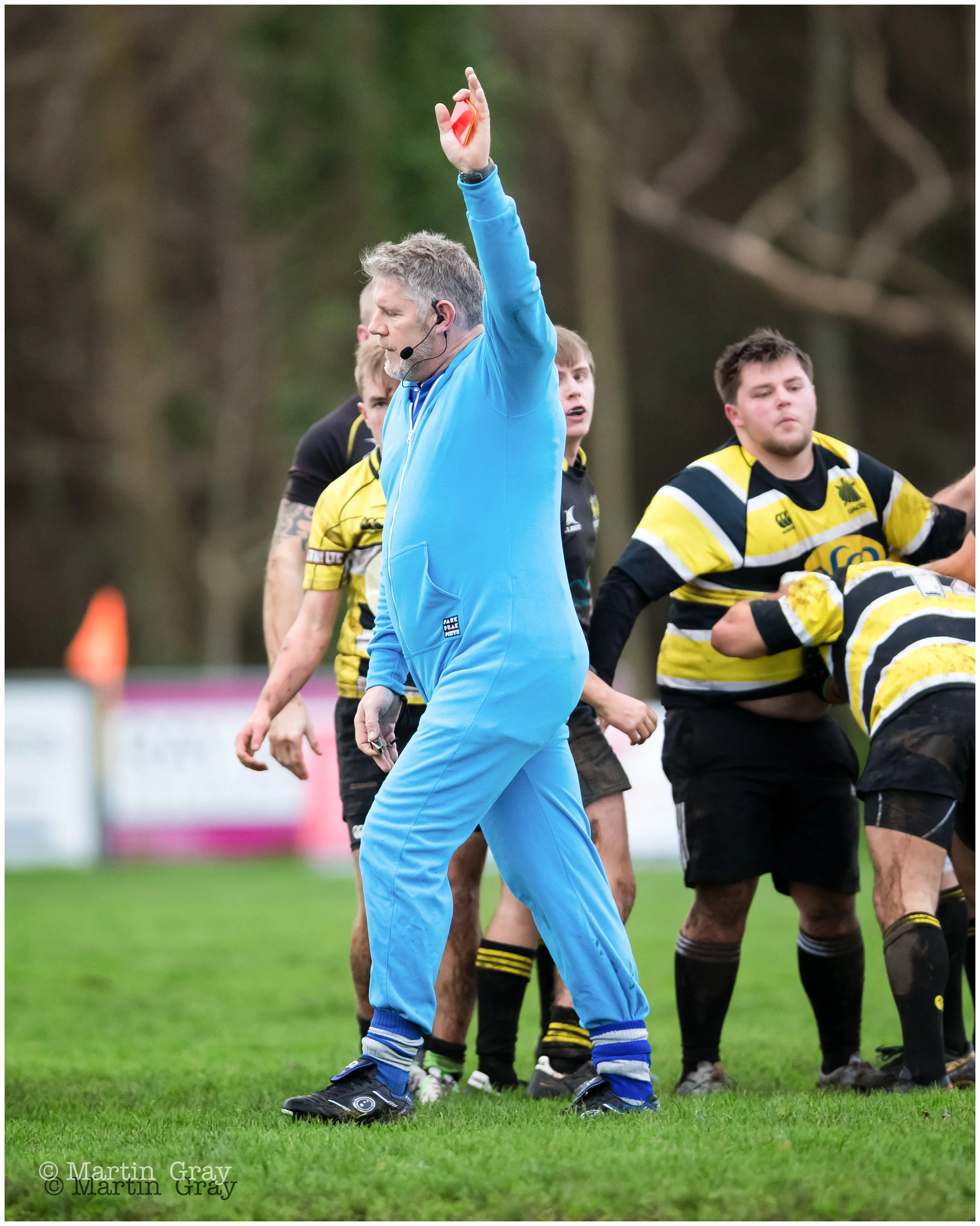Colin Vaudin refs in a Onesie-5989.jpg