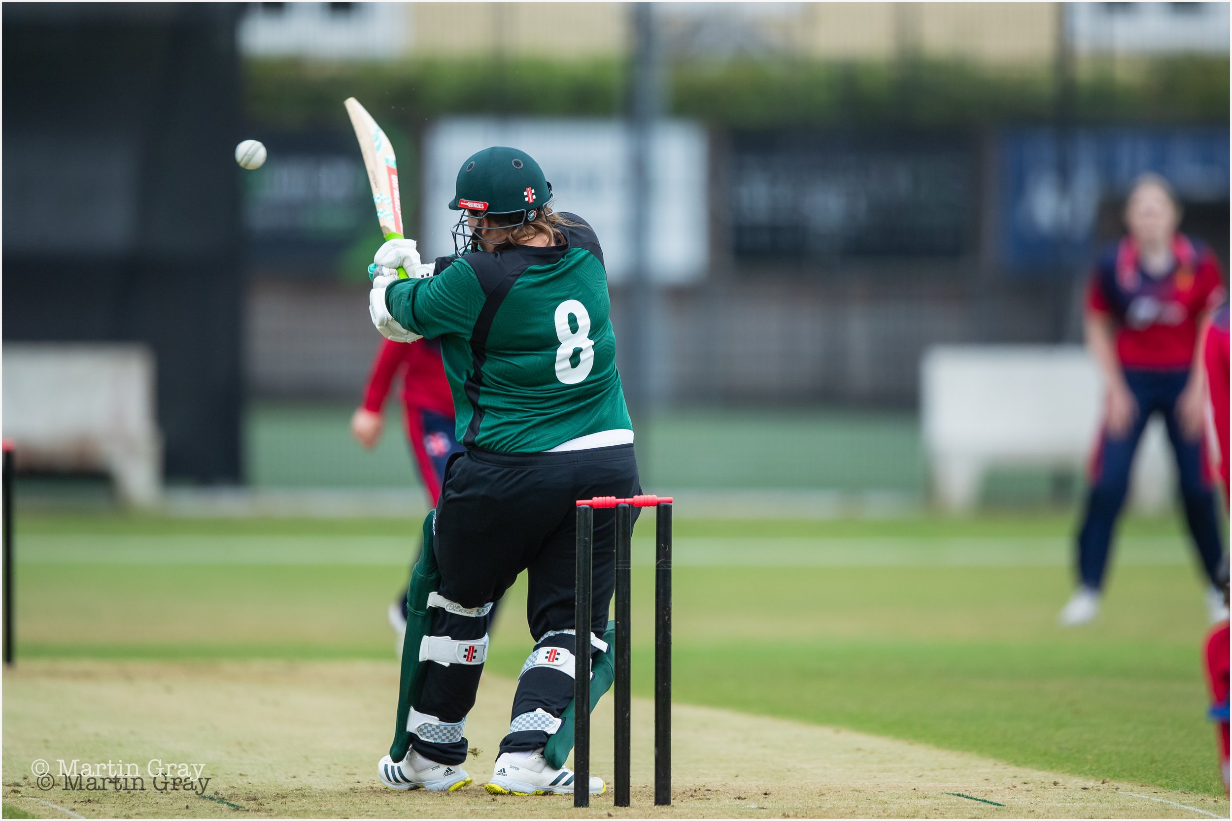 Krista De La Mare pulls to the legside boundary-4616.jpg