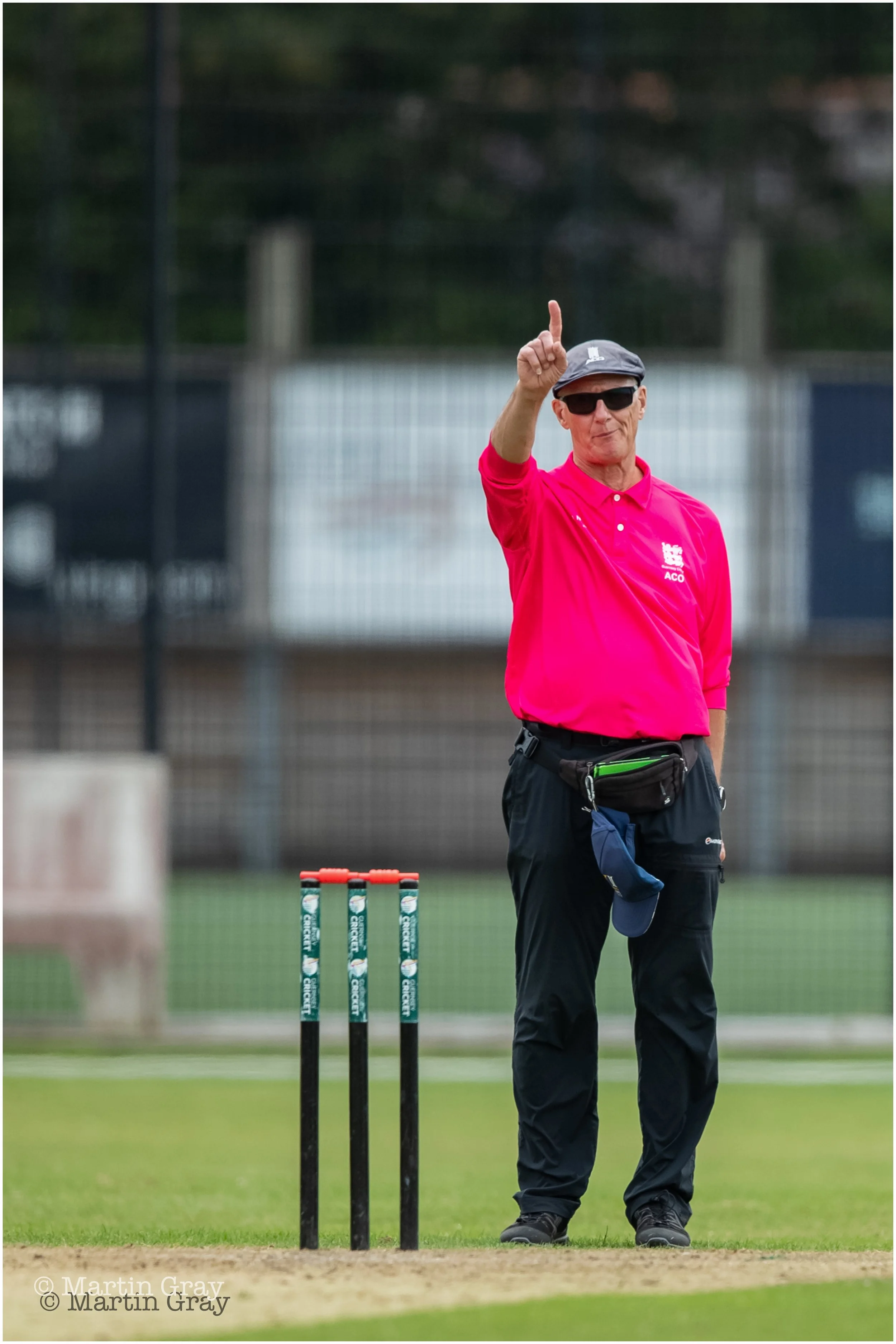 Umpire John Coates-8250.jpg
