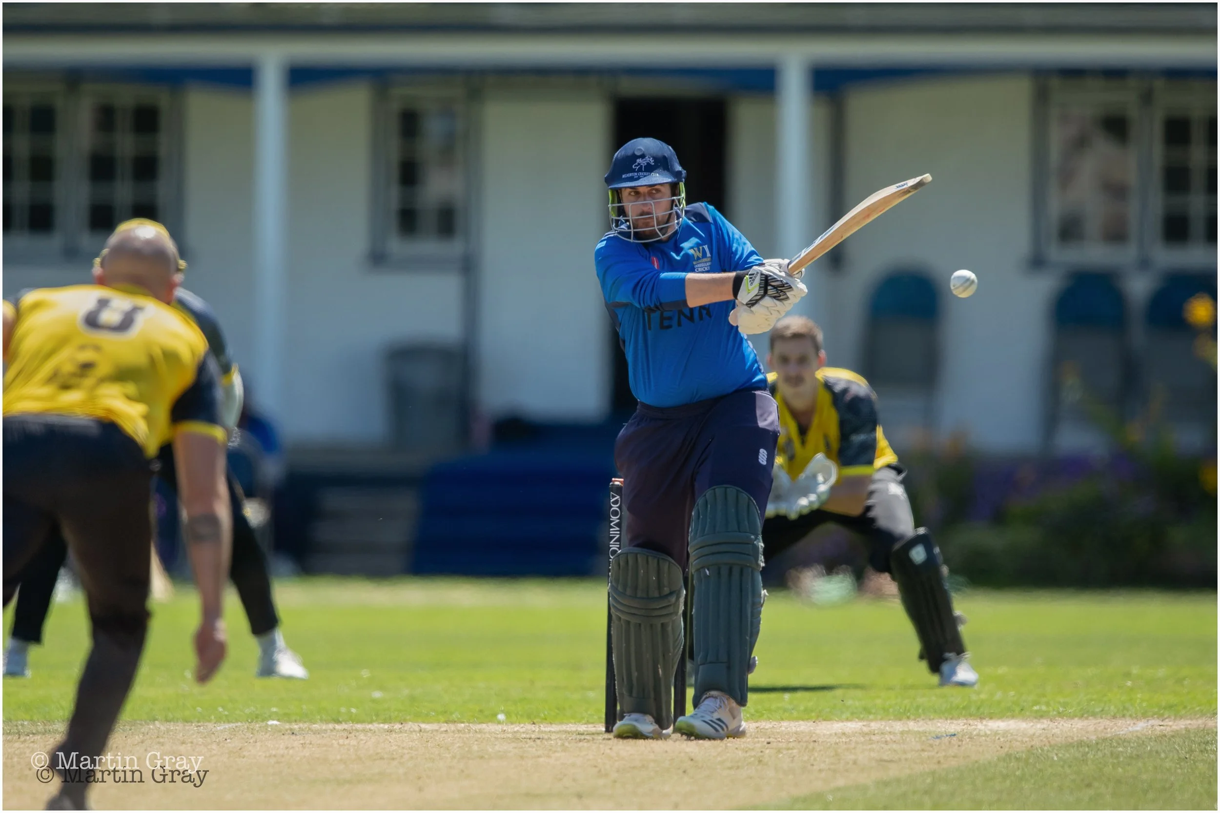 Steve Pappin pulls to mid wicket-0151.jpg
