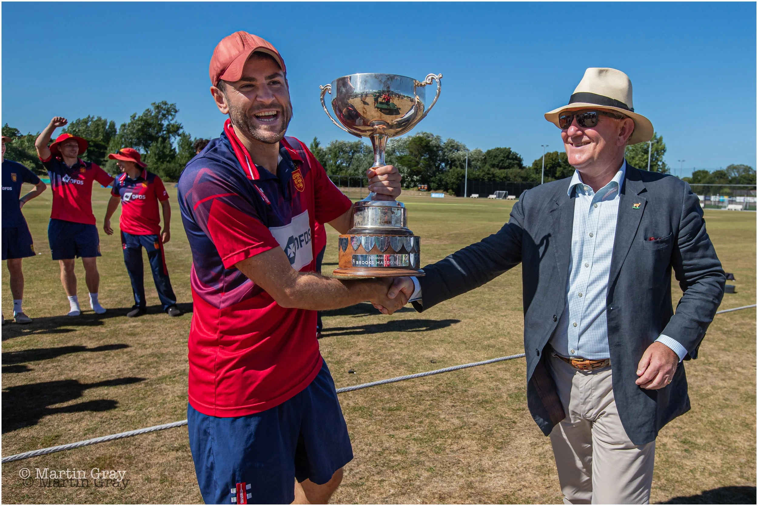 Charles Perchard receives the Trophy from Lieutenant General Richard Cripwell CB-3913.jpg