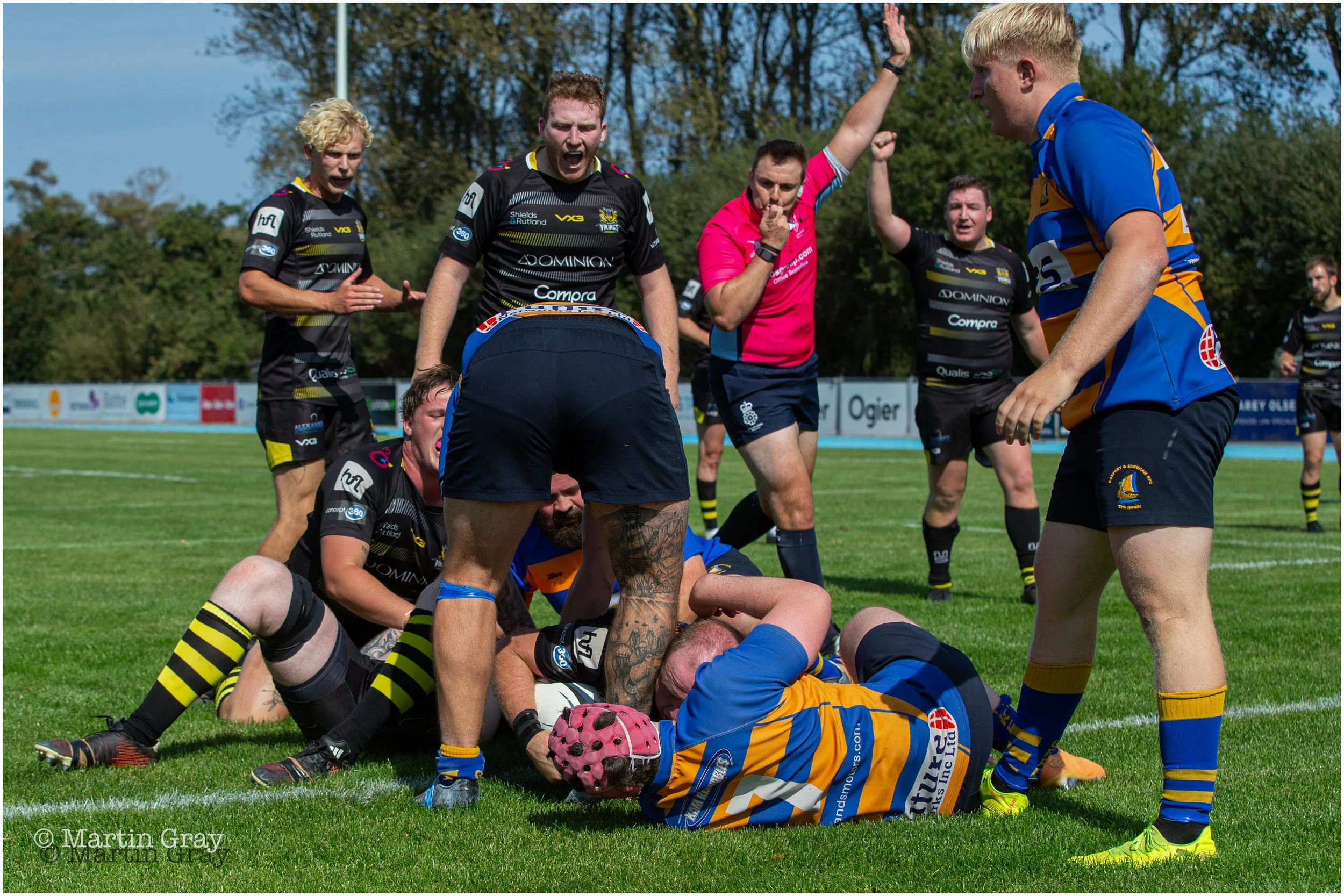 Mitchell Smith goes over for a Try-9002.jpg