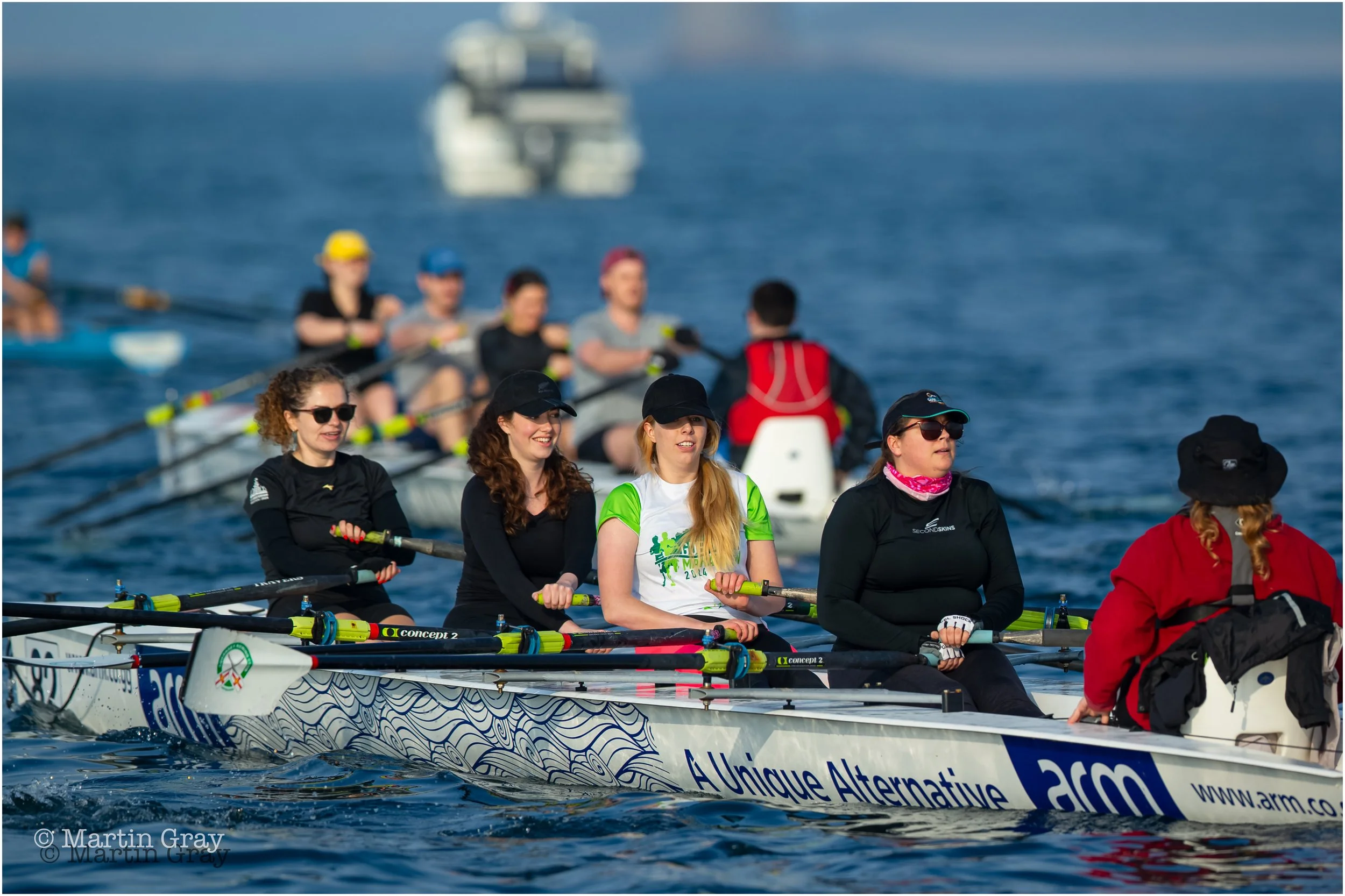 82 The Rowing Stones at the start in pursuit of 85 Rowmantics-2.jpg