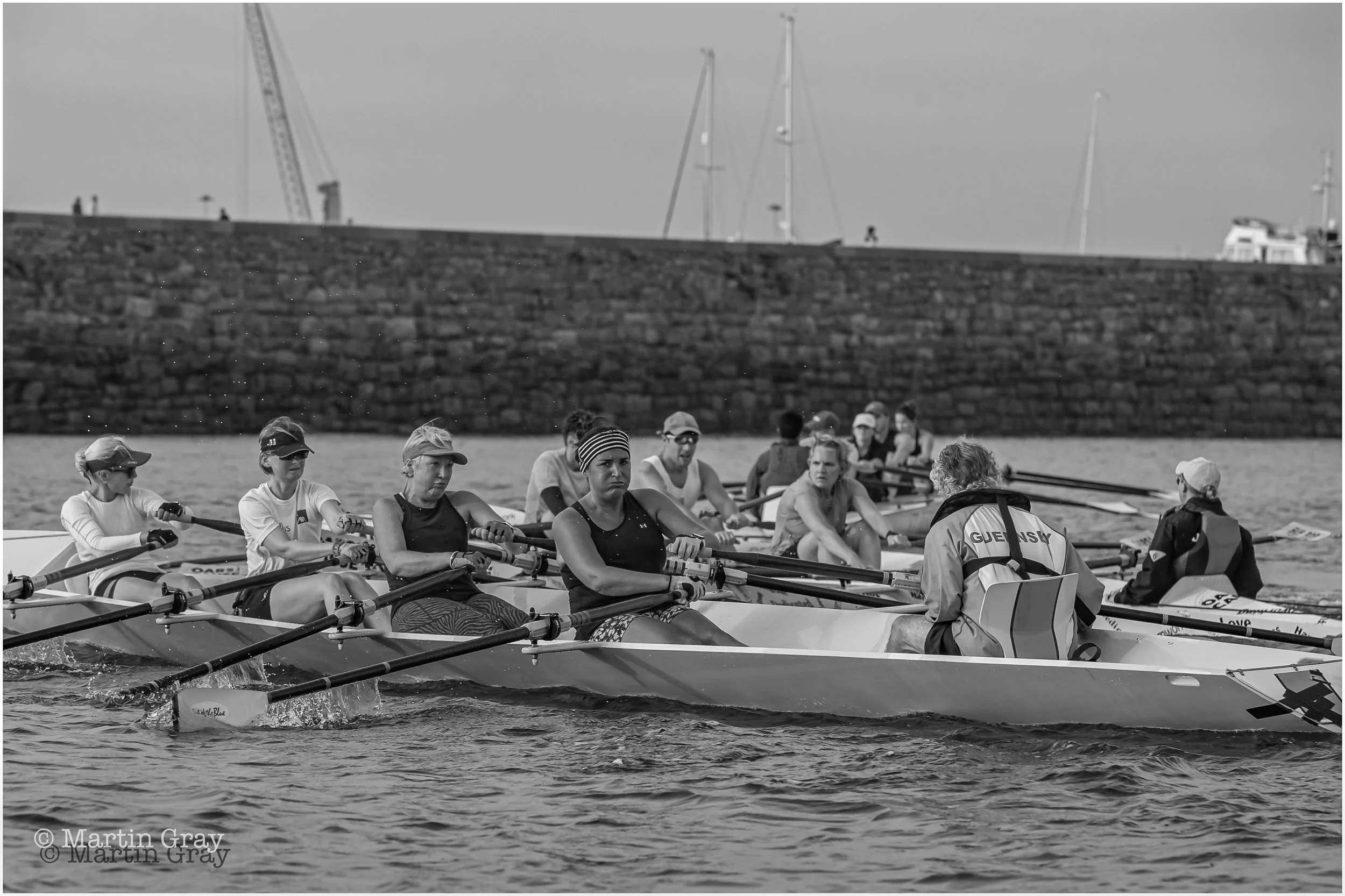 69 Le Mont Saint Ladies and Oars4ACause turn on the second lap-7756.jpg