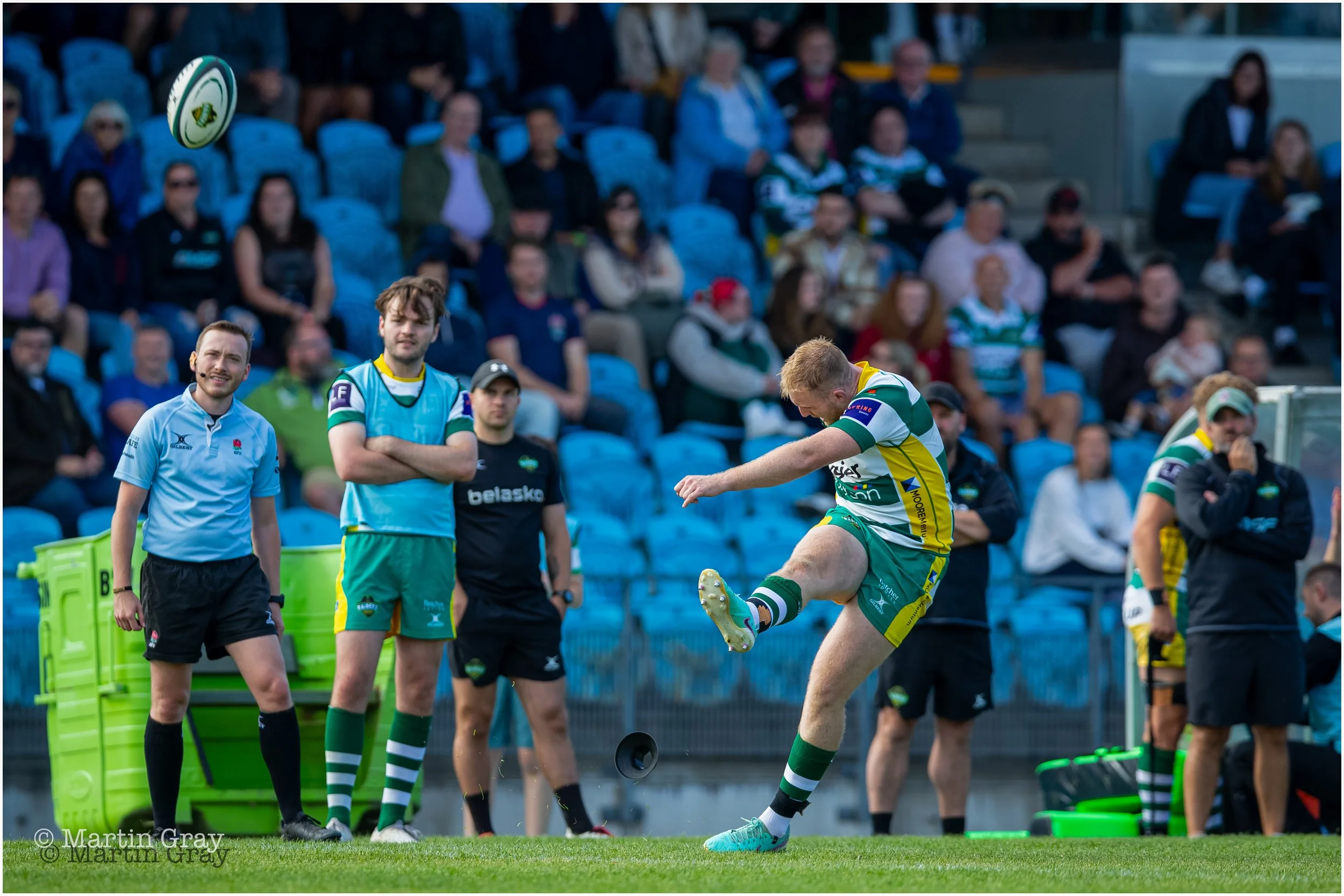 Ciaran McGann conversion kick to finish the game-7888.jpg