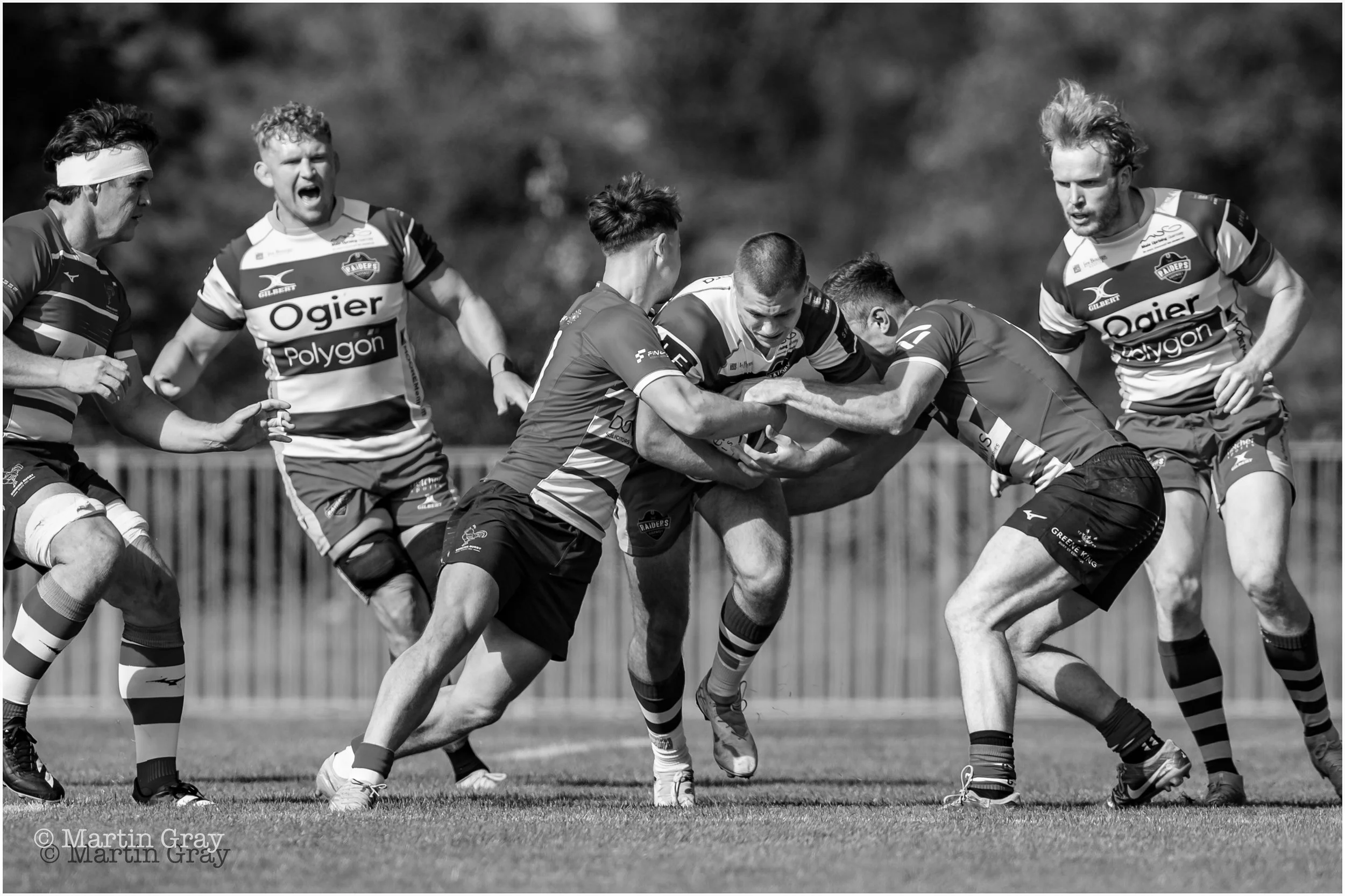 Phoenix Mahy breaks from the back-7720.jpg