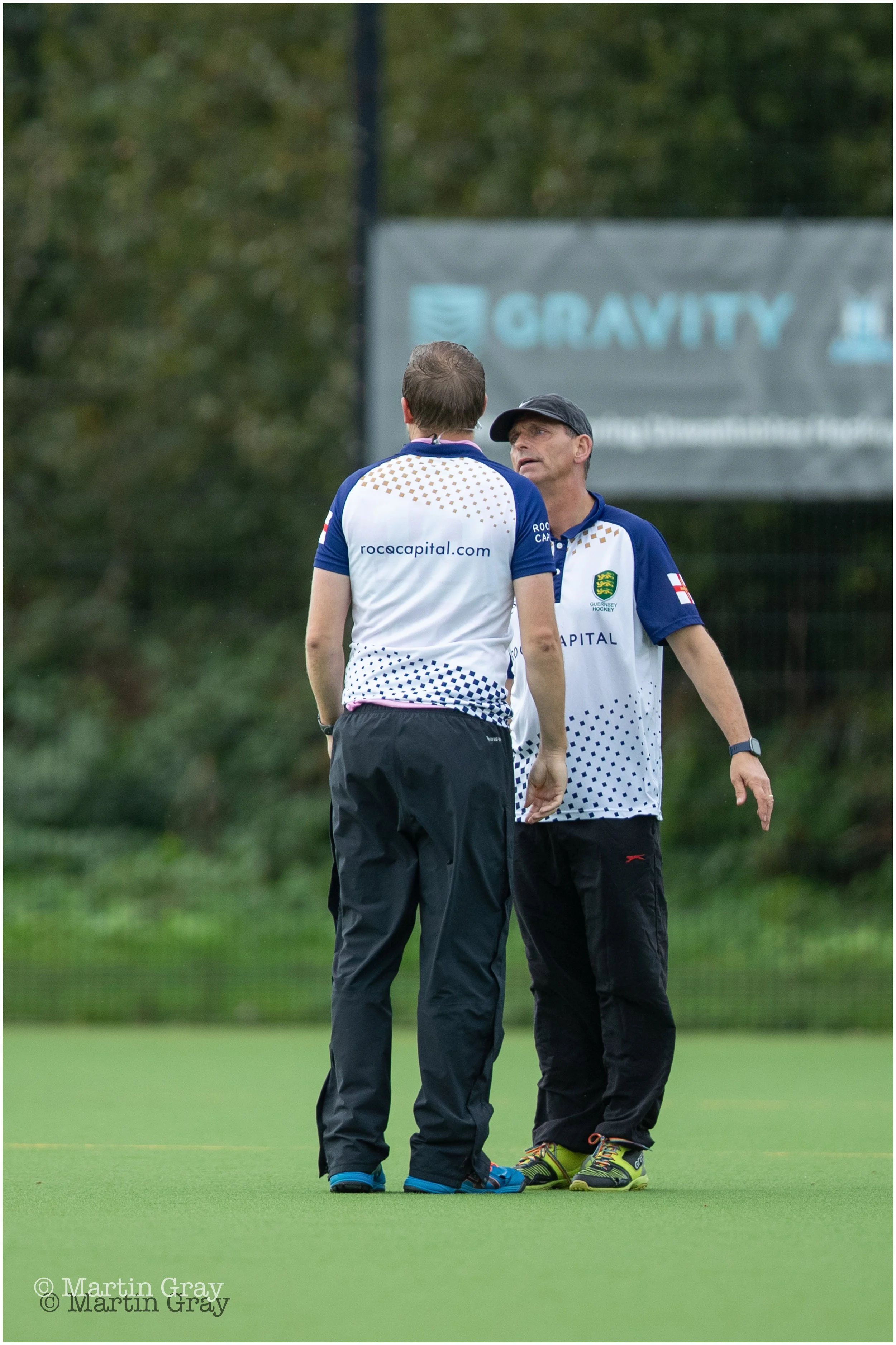 Umpires discuss-8725.jpg