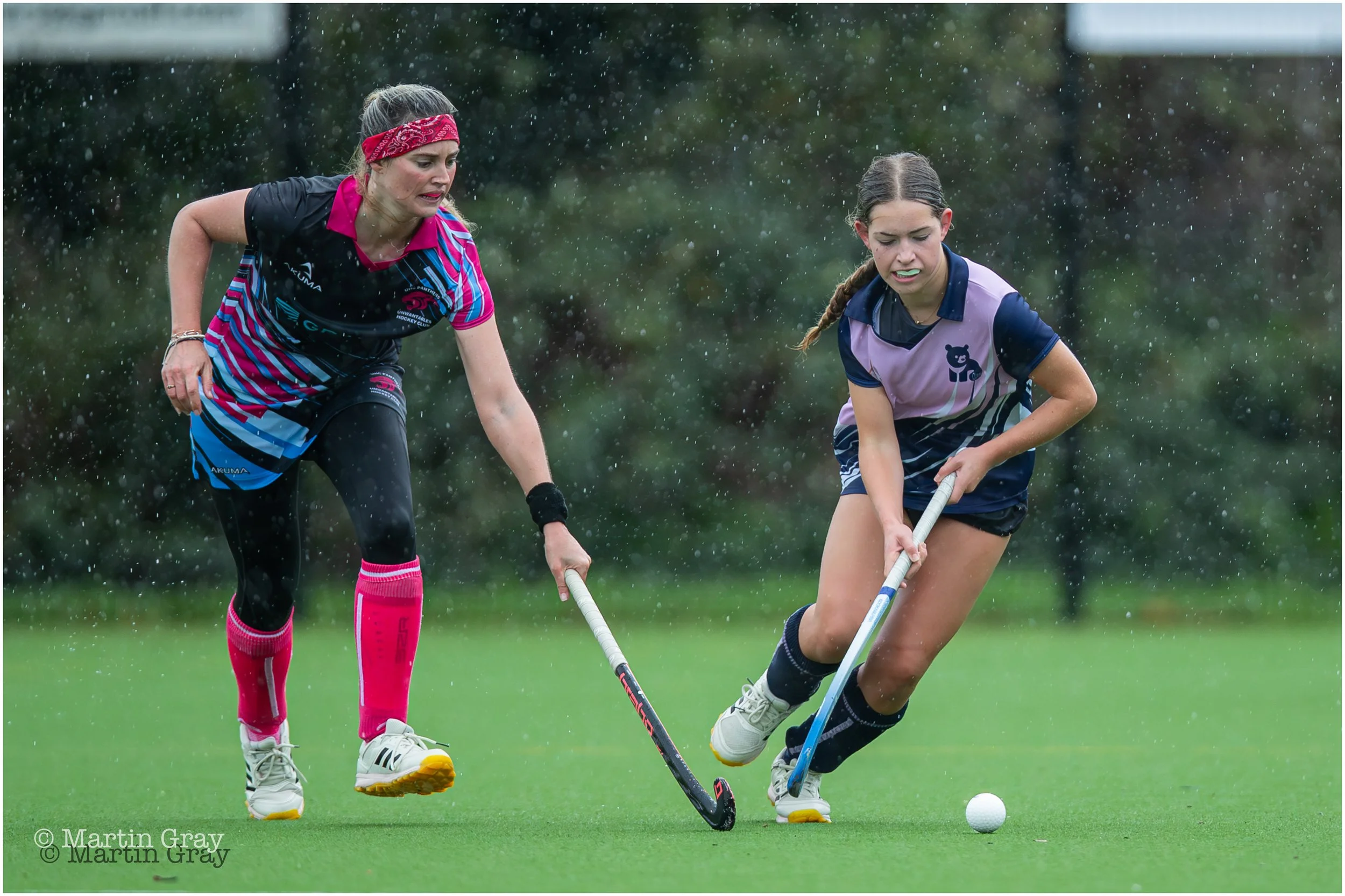 Cubs bring the ball out of defence-1464.jpg