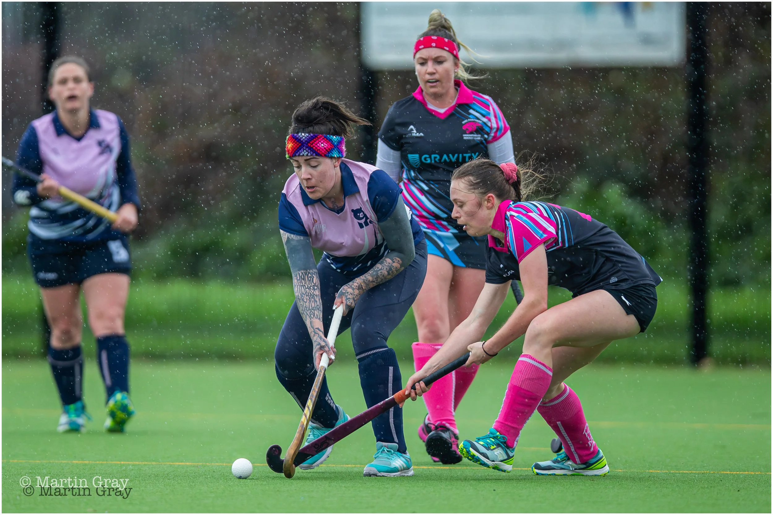 Nicole Hewlett-Domaille and Emily McLaughlin battle for possession-0771.jpg