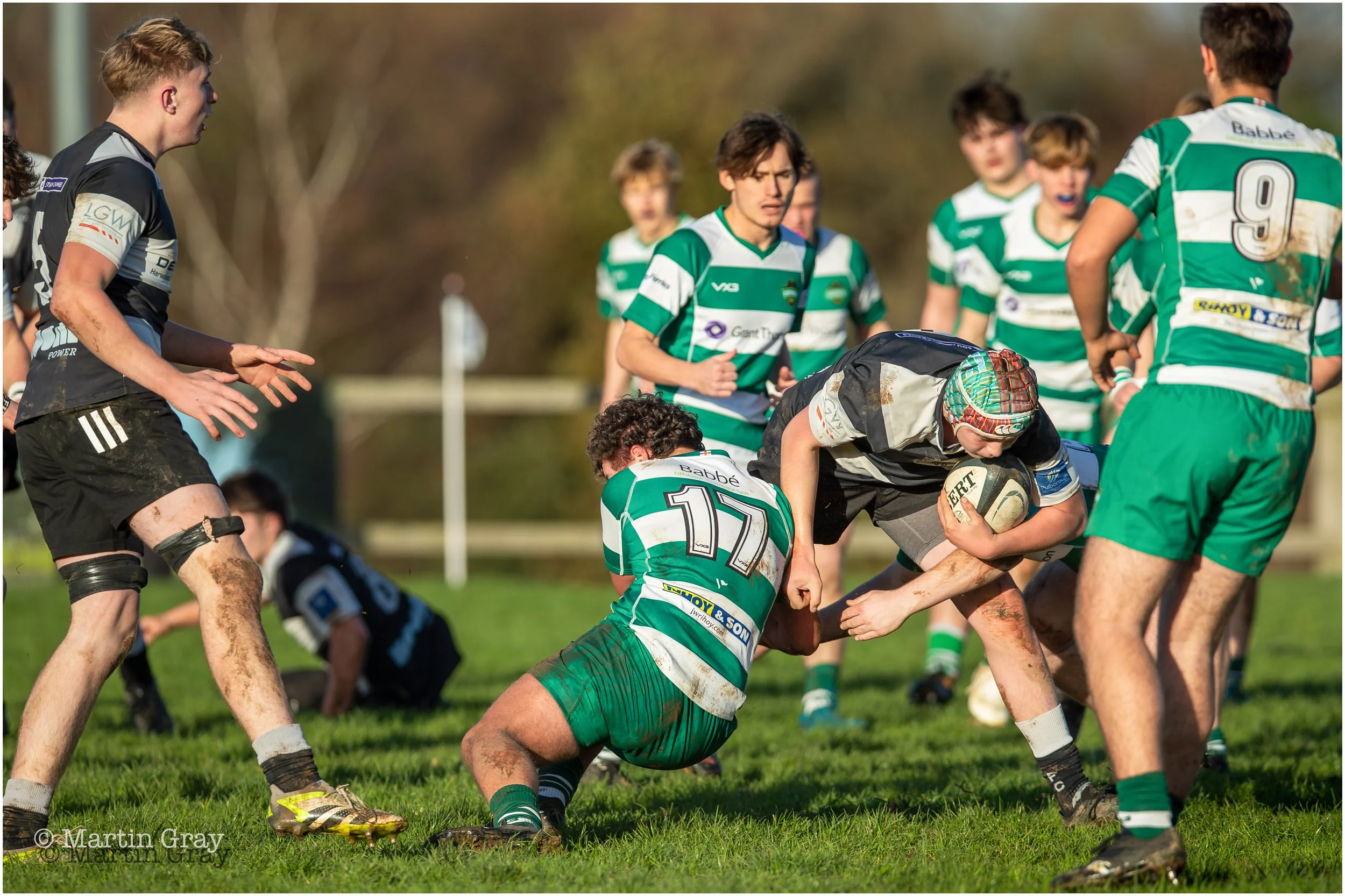 Colts tackle with Jason Gasper-1893.jpg