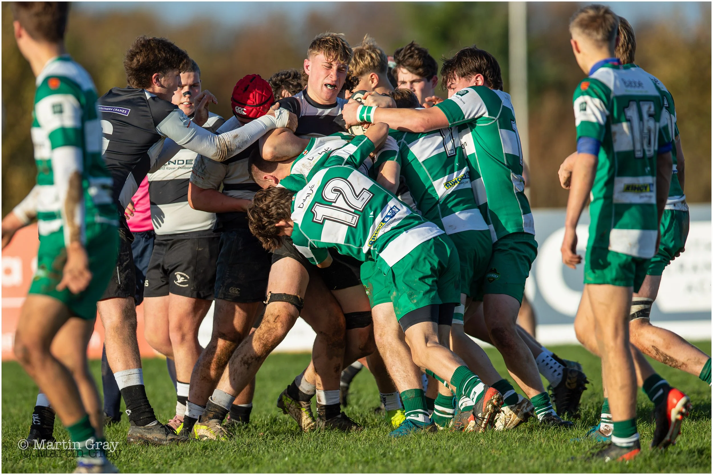 Guernsey Colts pressure Pulborough -1919.jpg