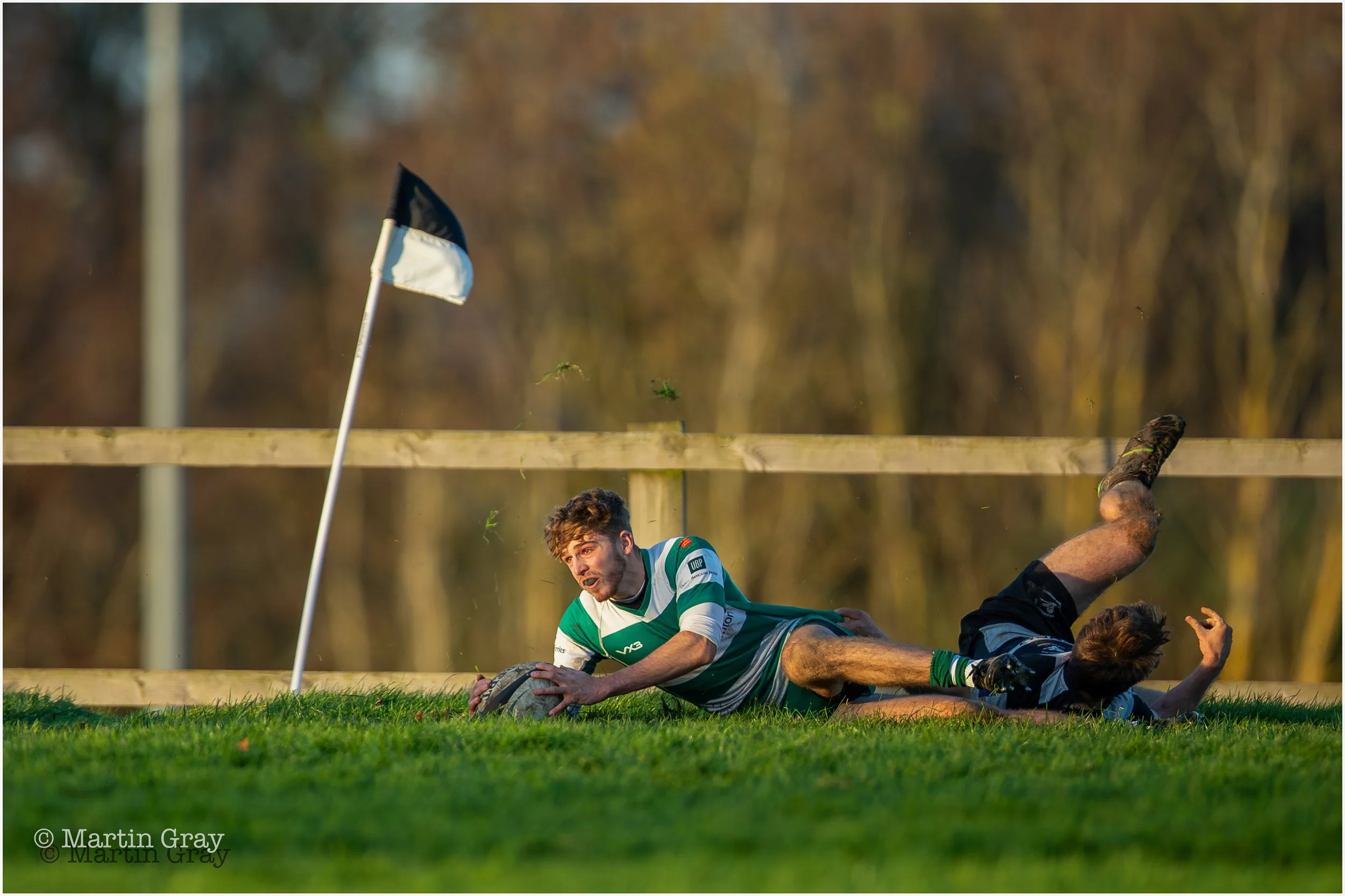 The closing Try to seal a win-2633.jpg