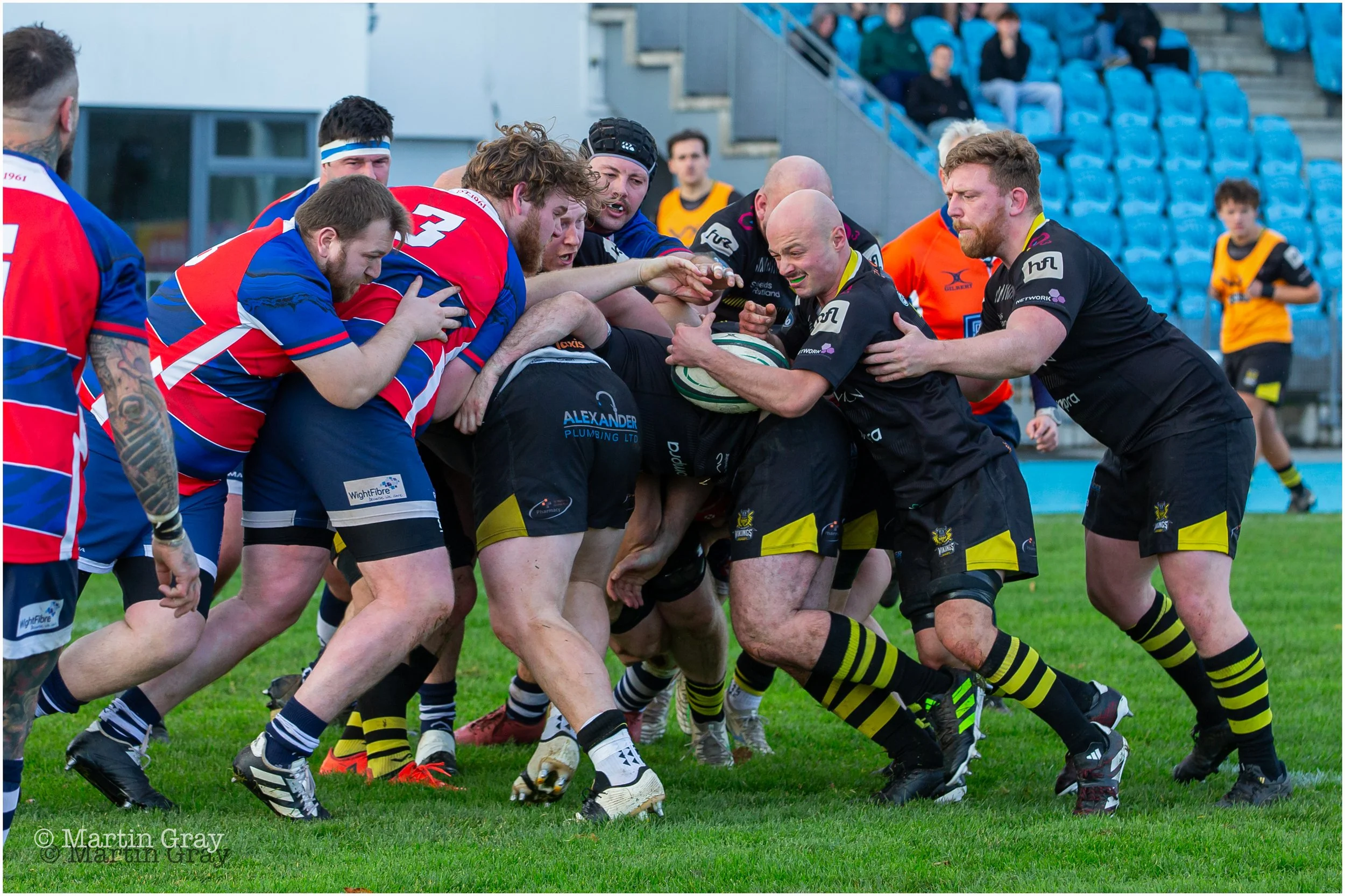 Vikings maul inside the opposition 22-5850.jpg