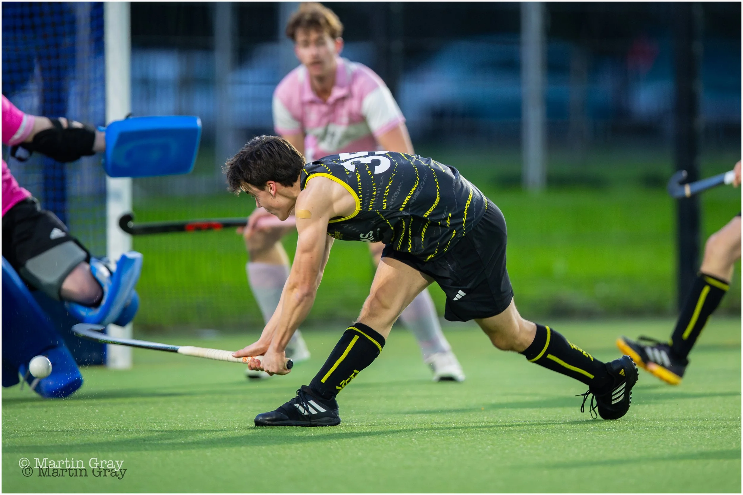 George Moakes shoots for Casuals opening goal-4024.jpg