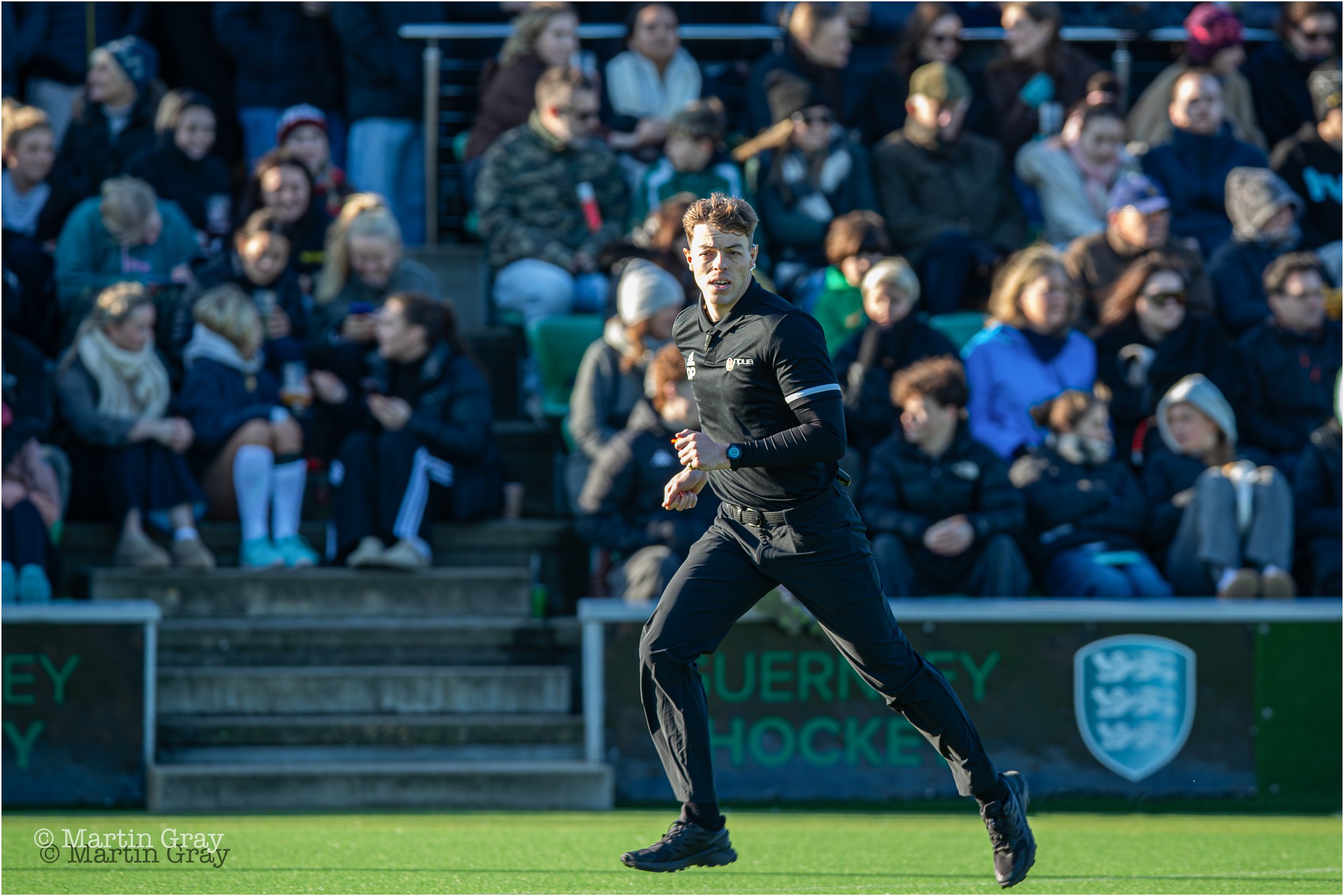 Dougal Perfitt local EuroHockey Umpire-7970.jpg