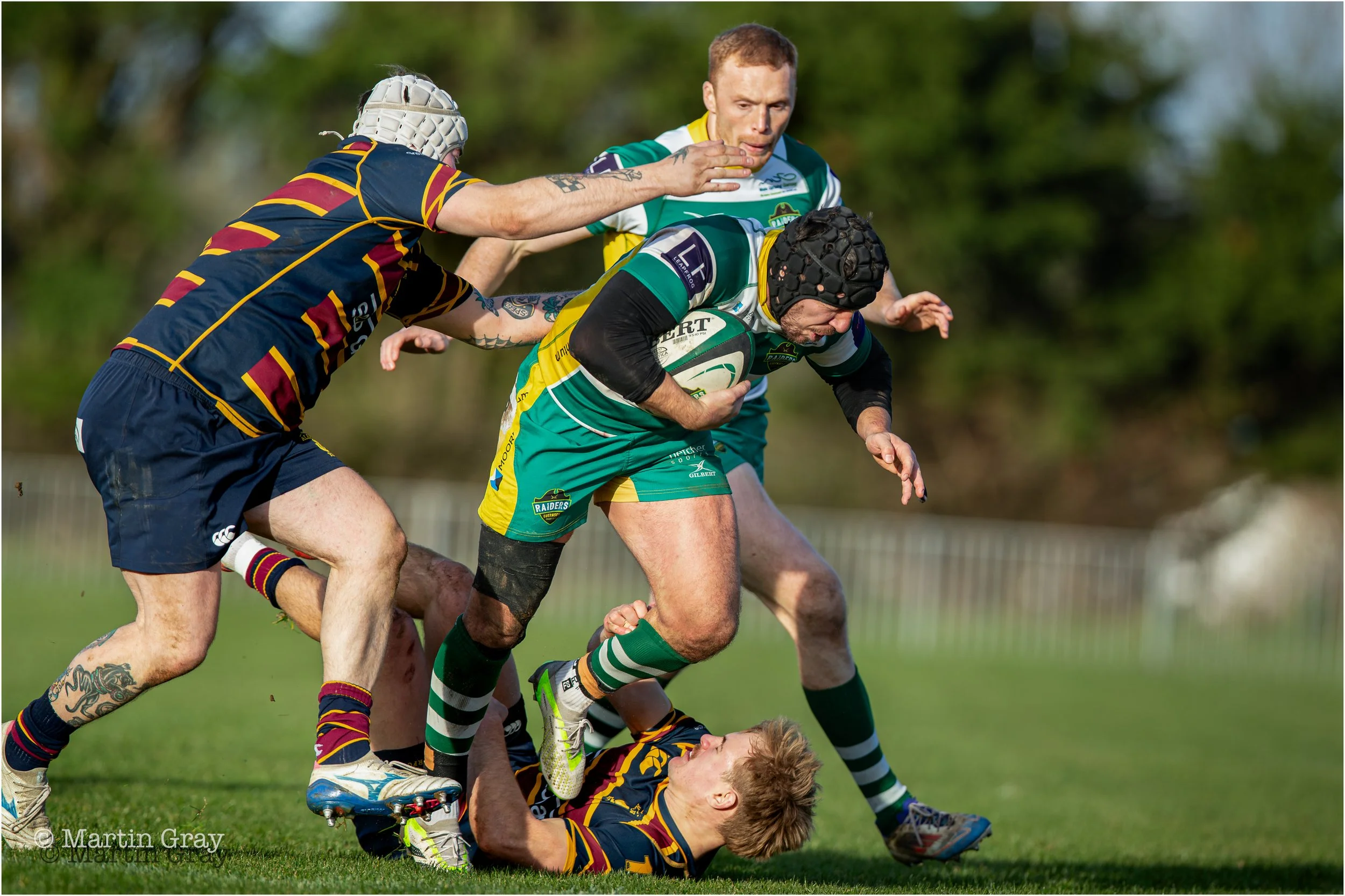 John Dawe breaks through a challenge-9326.jpg