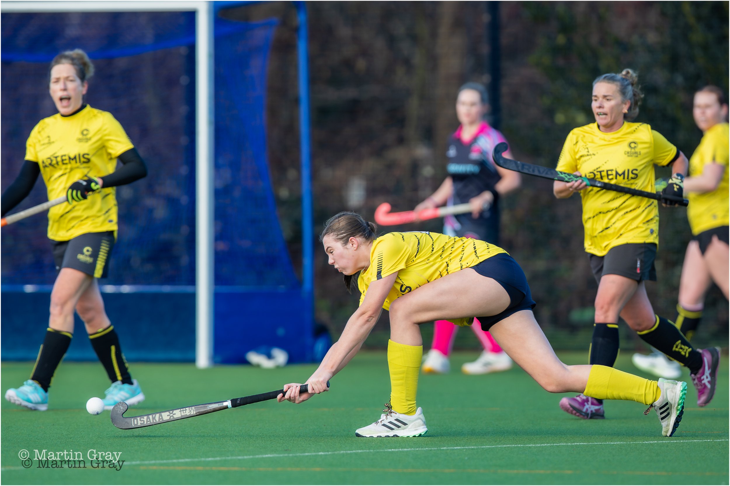 Casuals Ladies play a long ball from defence-0468.jpg