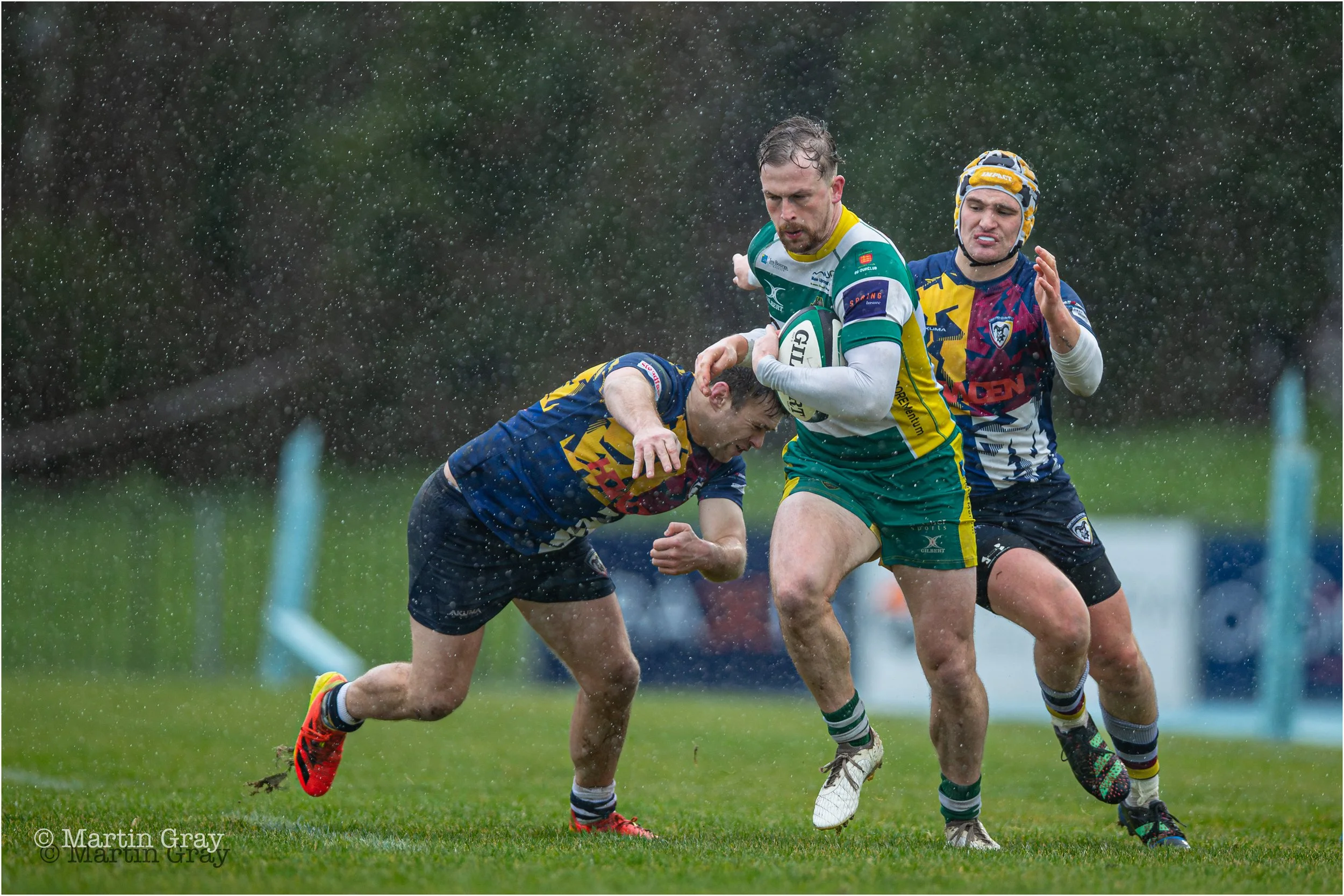 Callum Roberts cuts in from the wing-3195.jpg