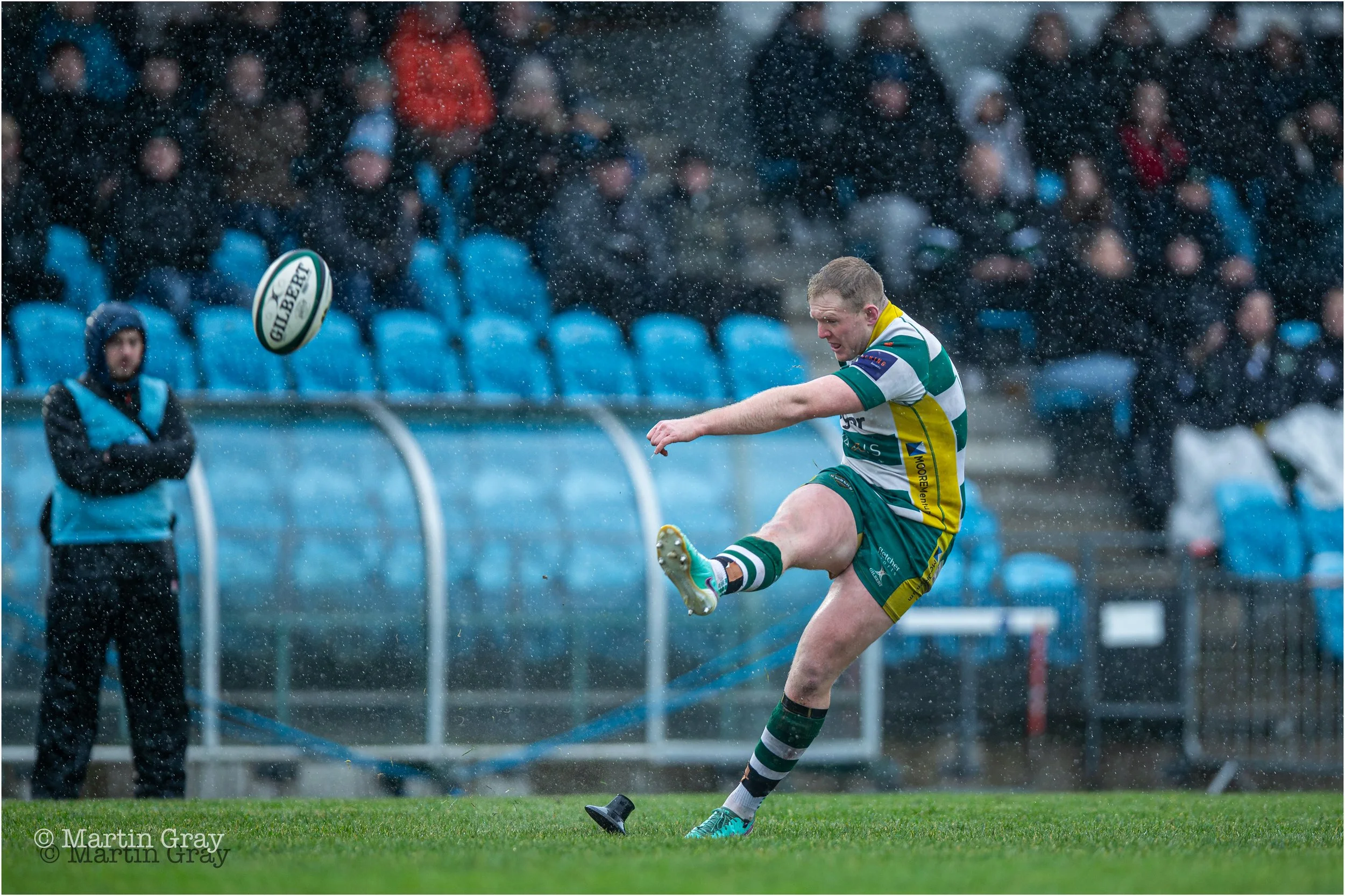 Ciaran McGann converts the opening Try from Dom Rice-3235.jpg