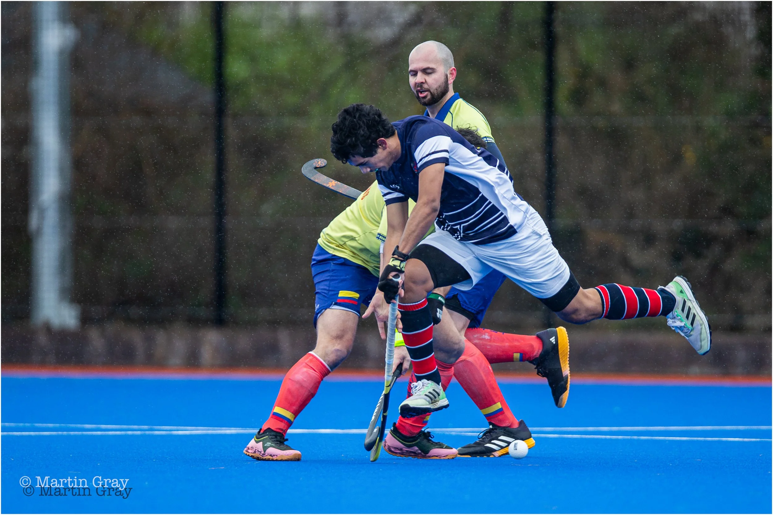 Jake Taylor over-runs a ball in attack-2765.jpg