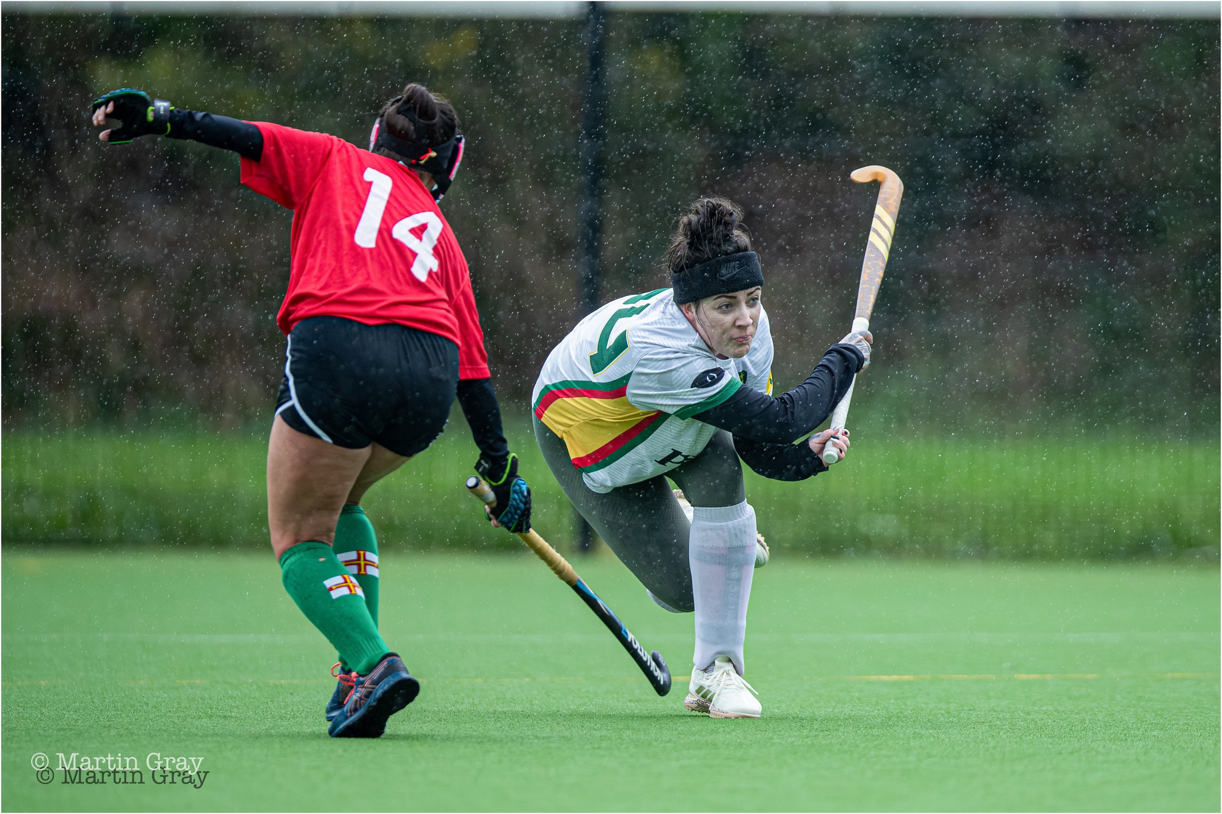 Nicole Hewlett-Domaille long pass-2958.jpg