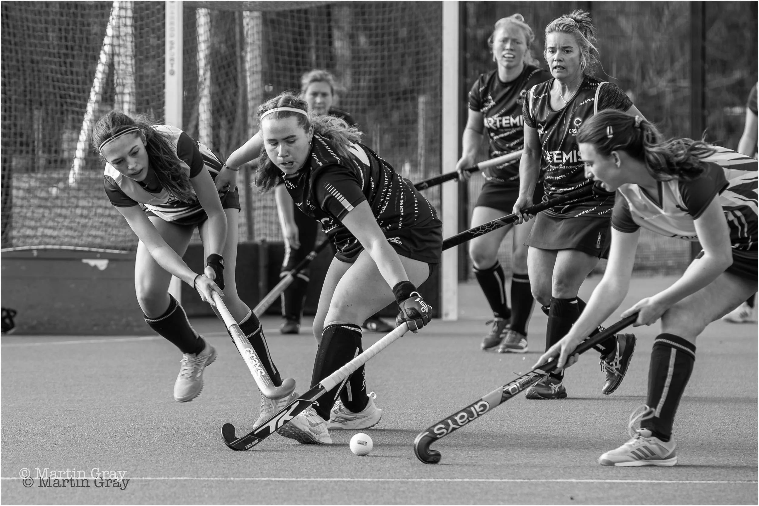 Amelia Wheatcroft defends from Freya Ingrouille -9733.jpg