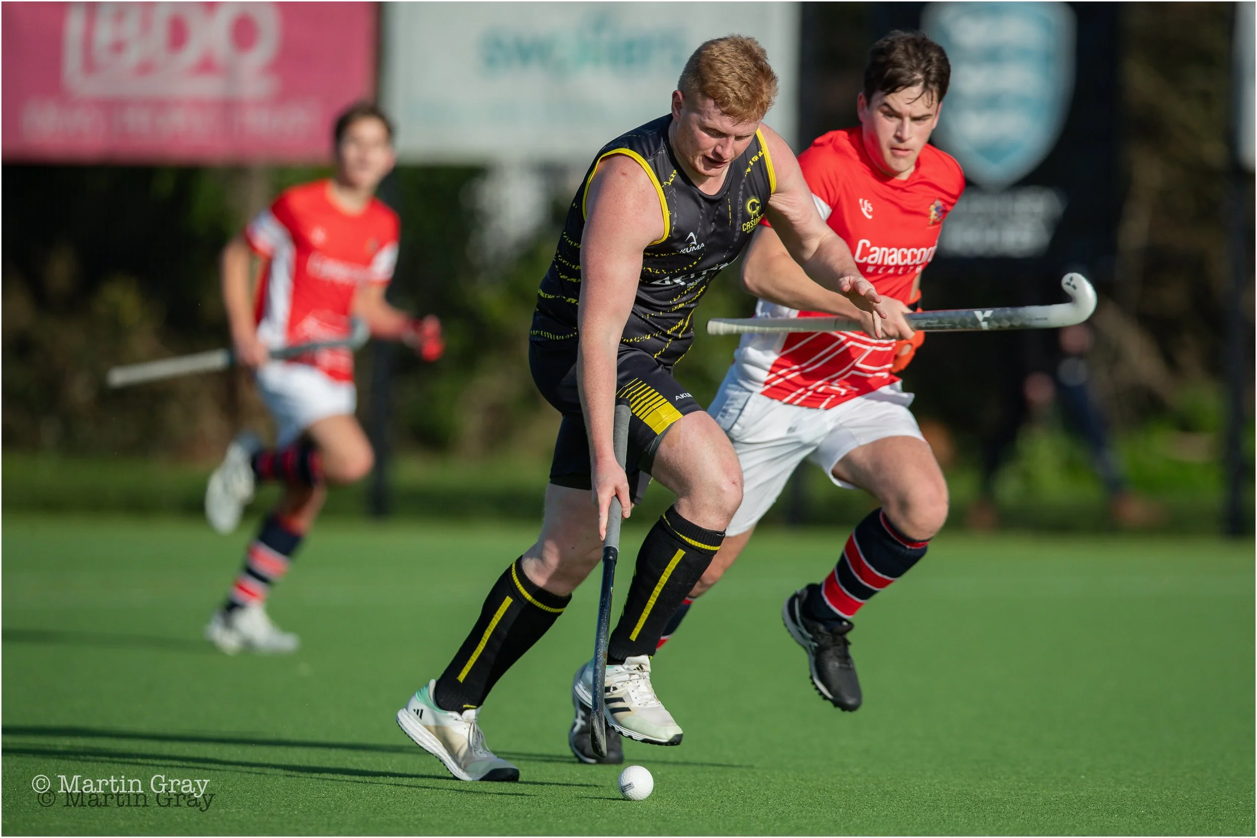 Casuals press forward in attack-5377.jpg