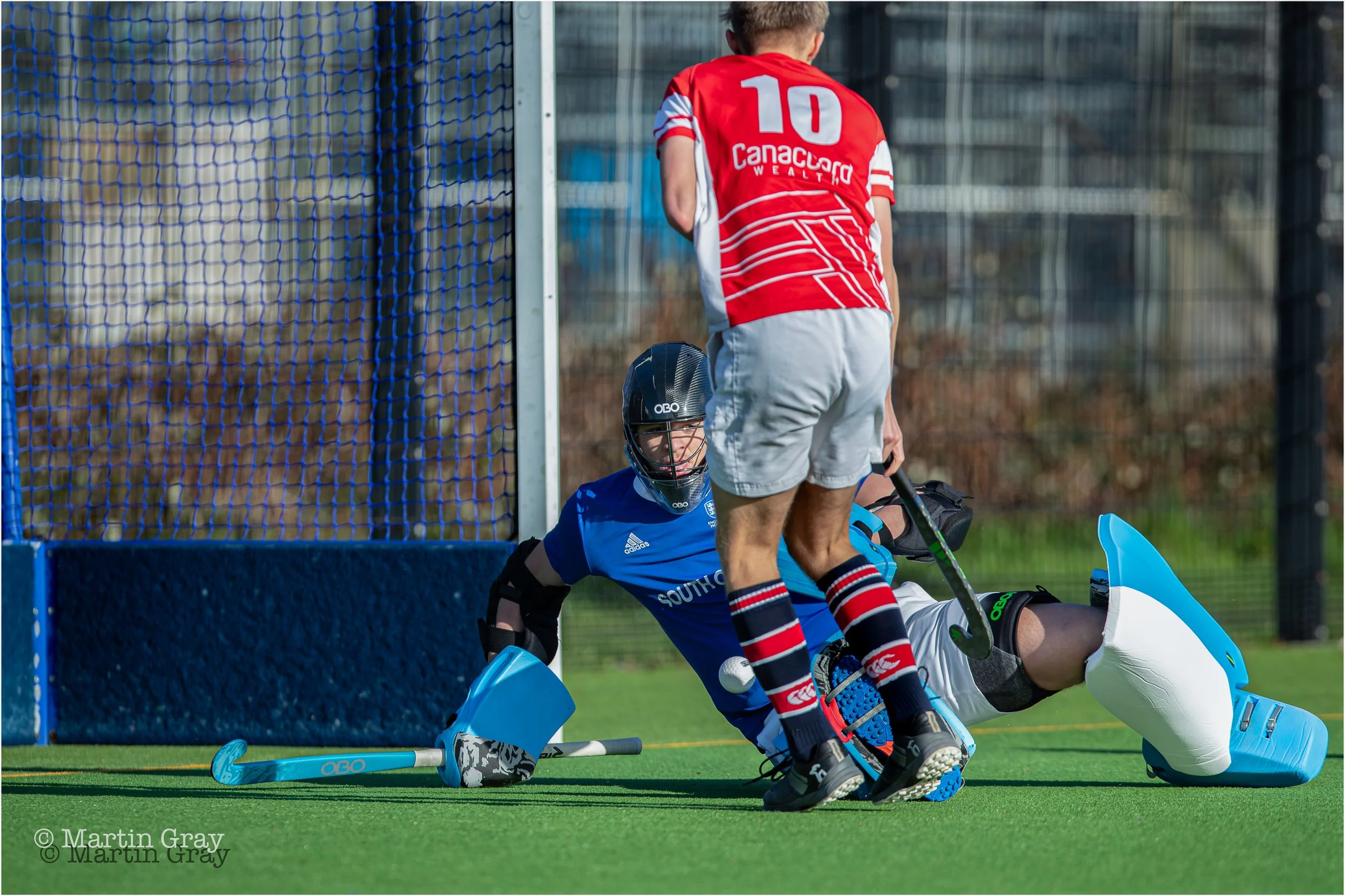 Oliver Pratt save a close quarter from Cameron Alexander-Sloman-5267.jpg