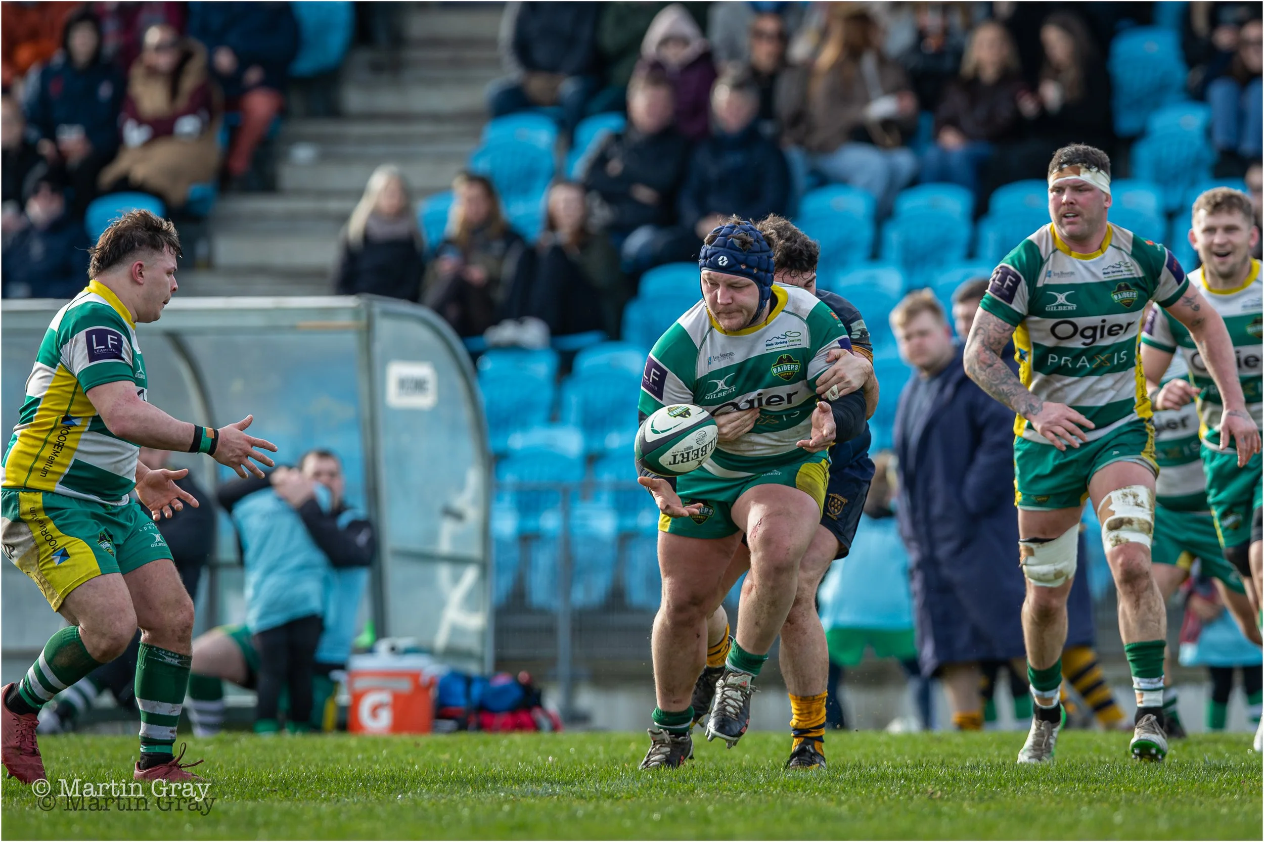 Martinas Dromantas offloads a pass to Michael Cantle-0007.jpg