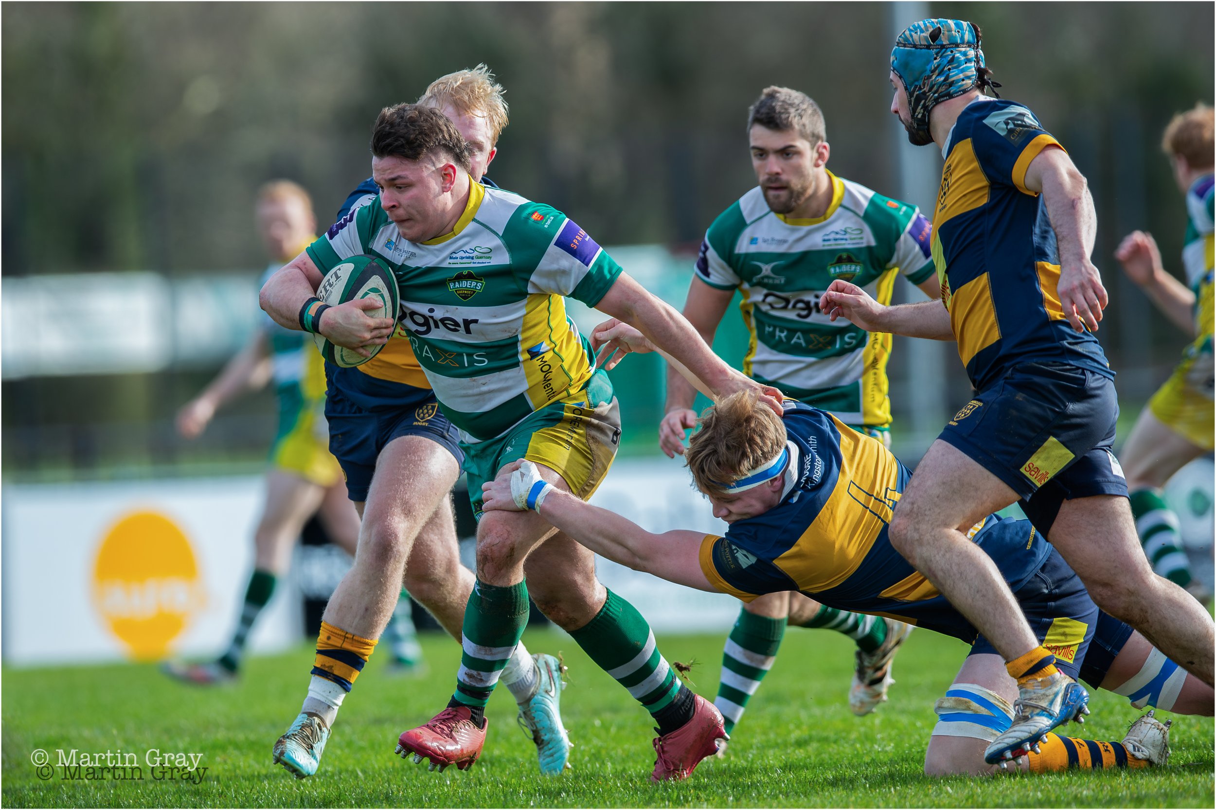 Michael Cantle powers through as tackle-9838.jpg