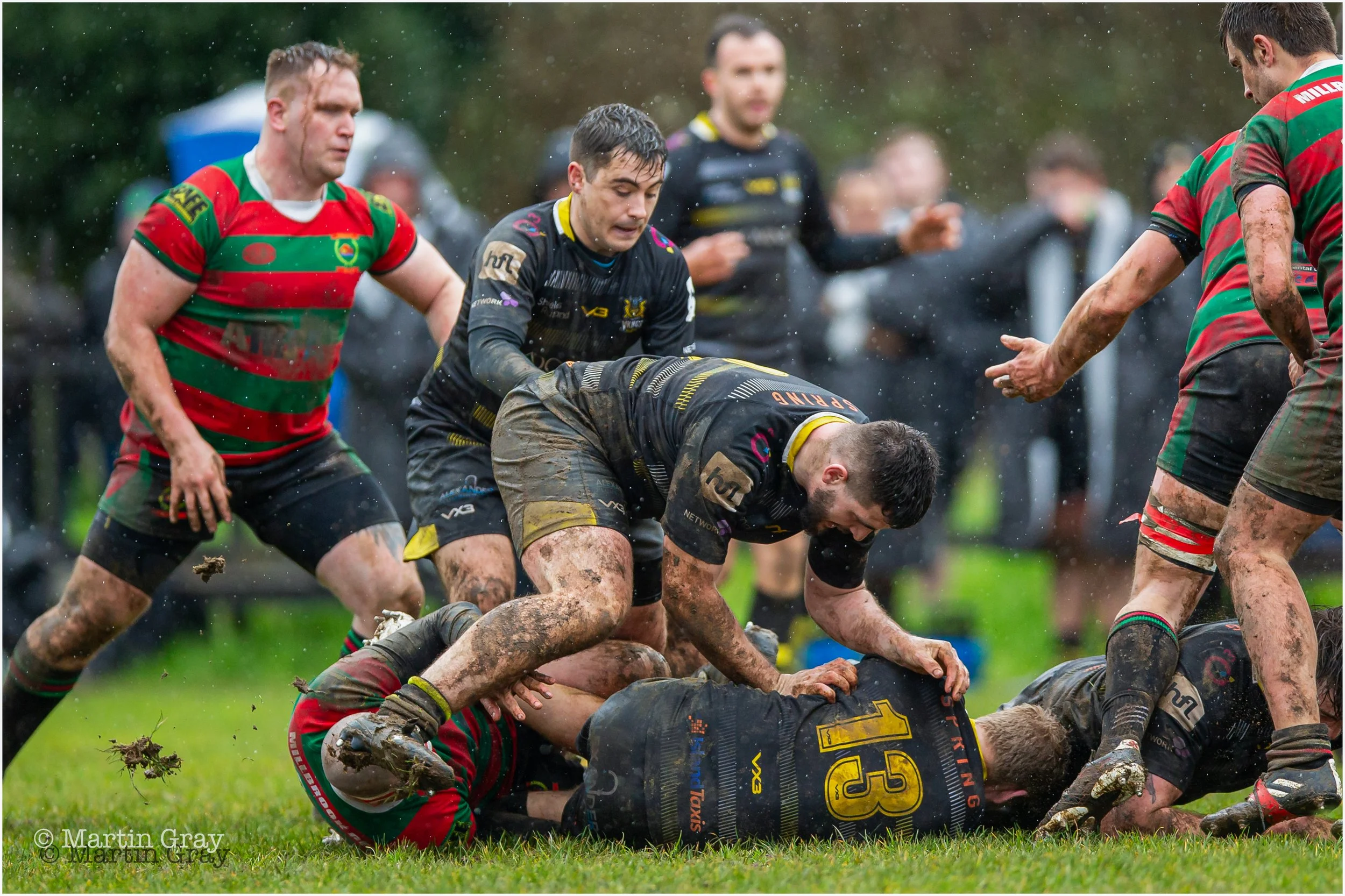 Vikings ruck-8081.jpg