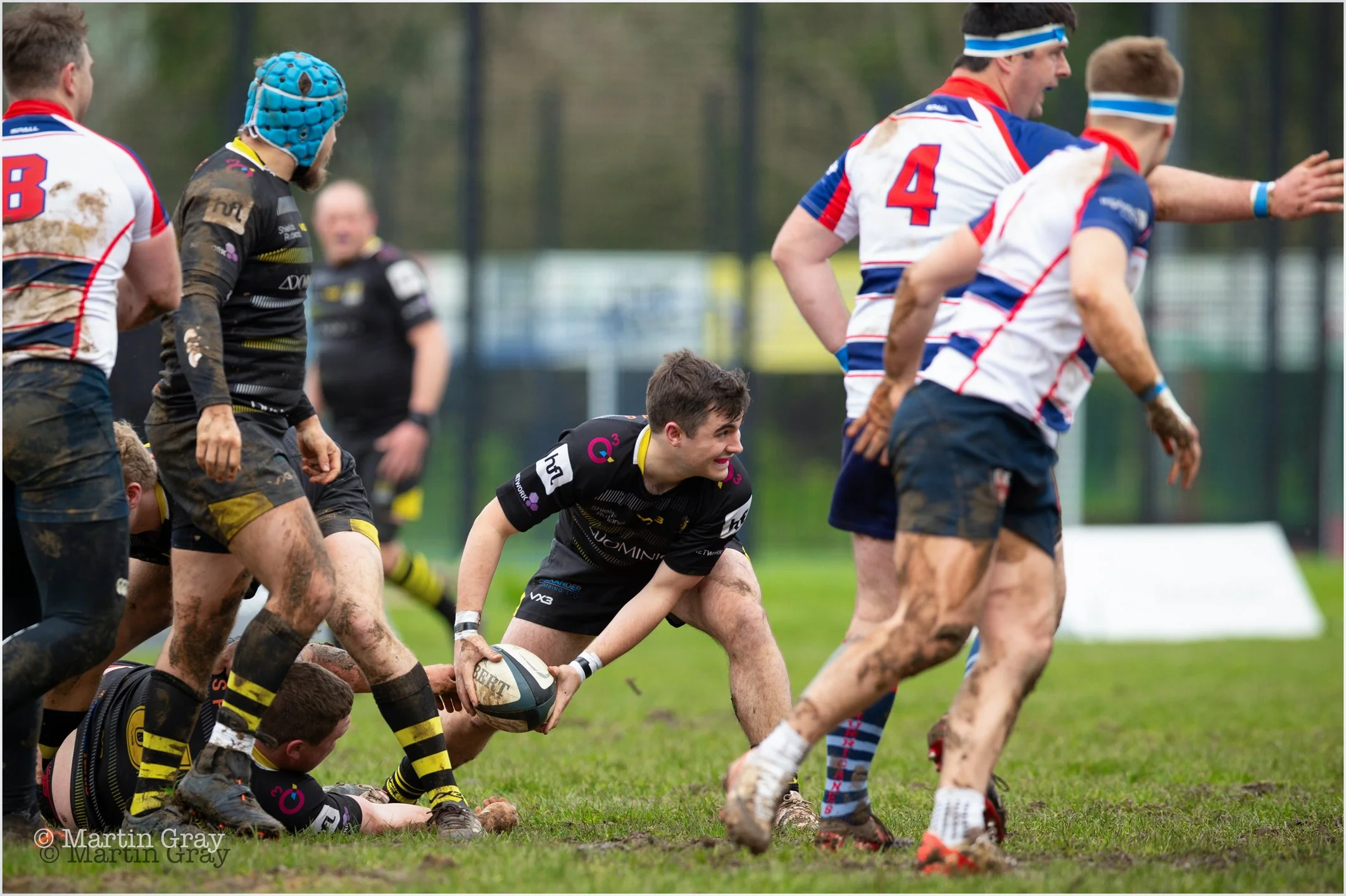 Pierre De Garis looks to clear a ruck-8957.jpg