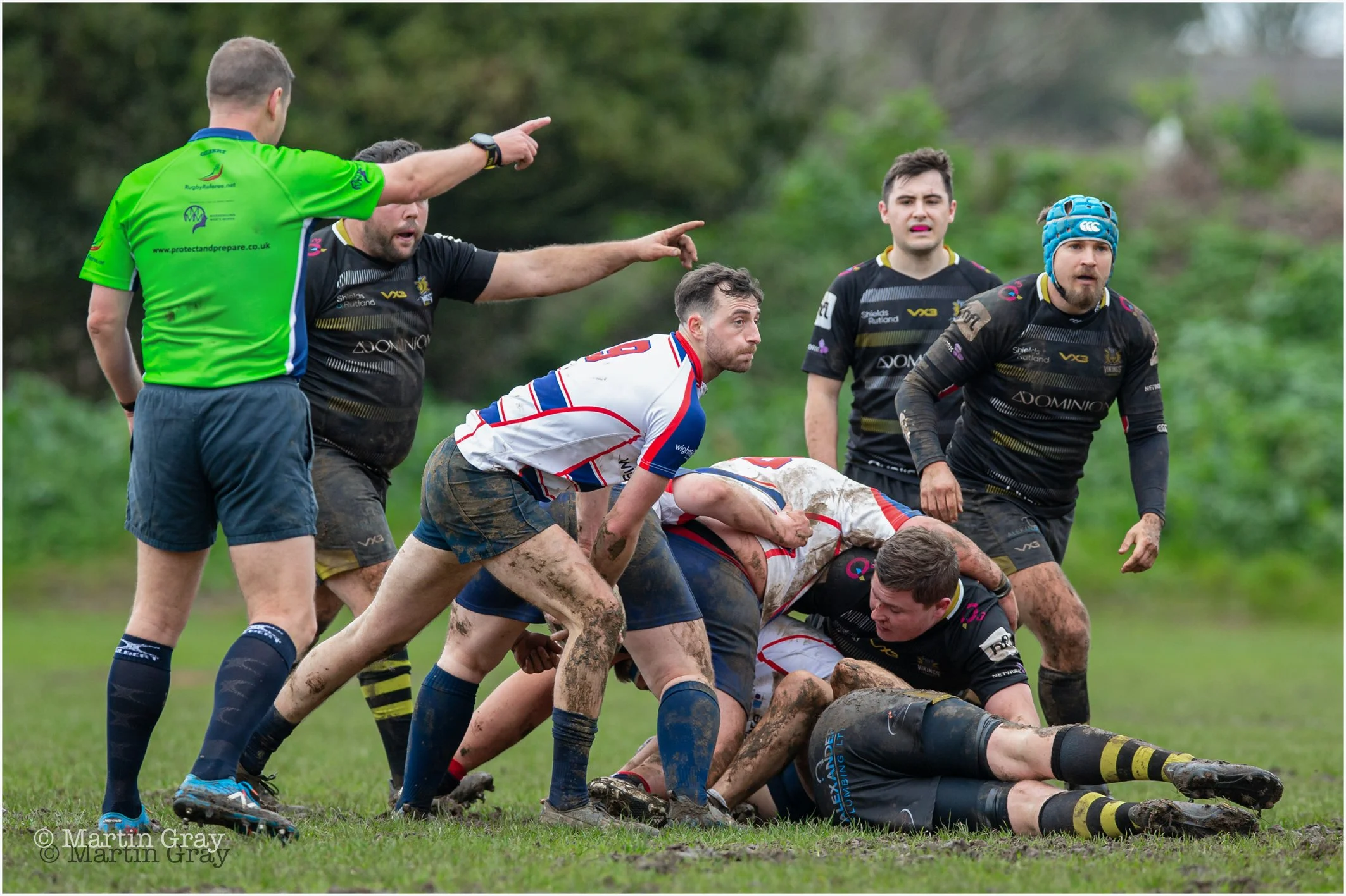 Sandown & Shanklin RFC-8992.jpg