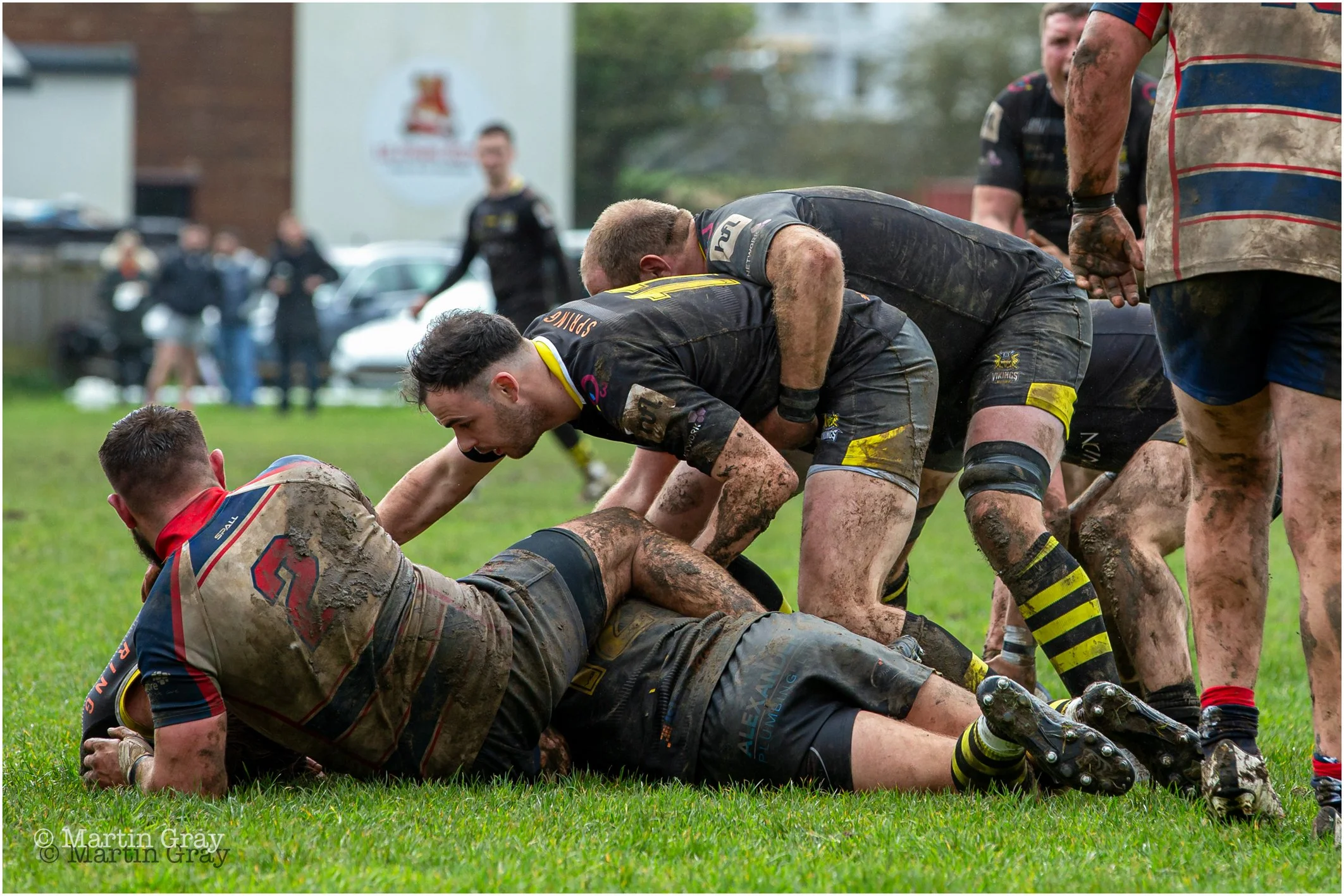 Vikings ruck-8537.jpg