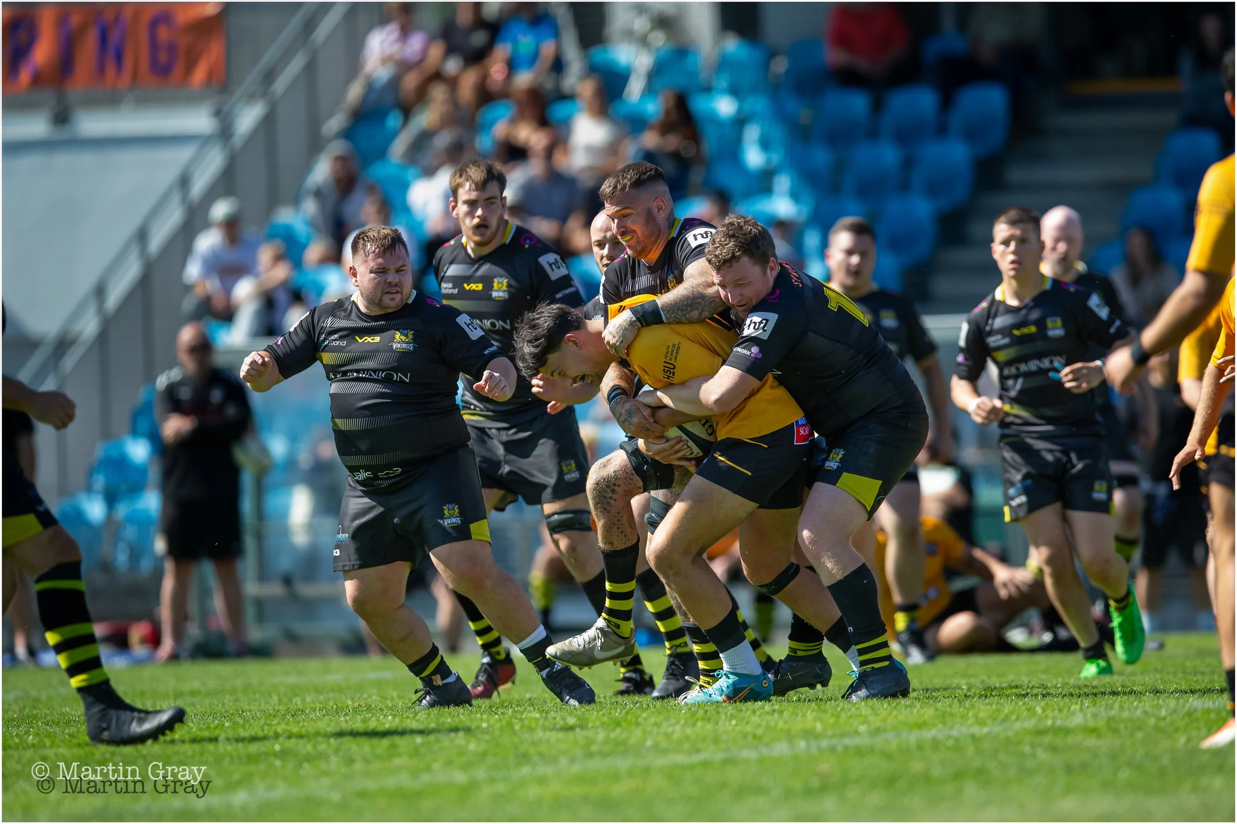 Vikings tackle-2977.jpg