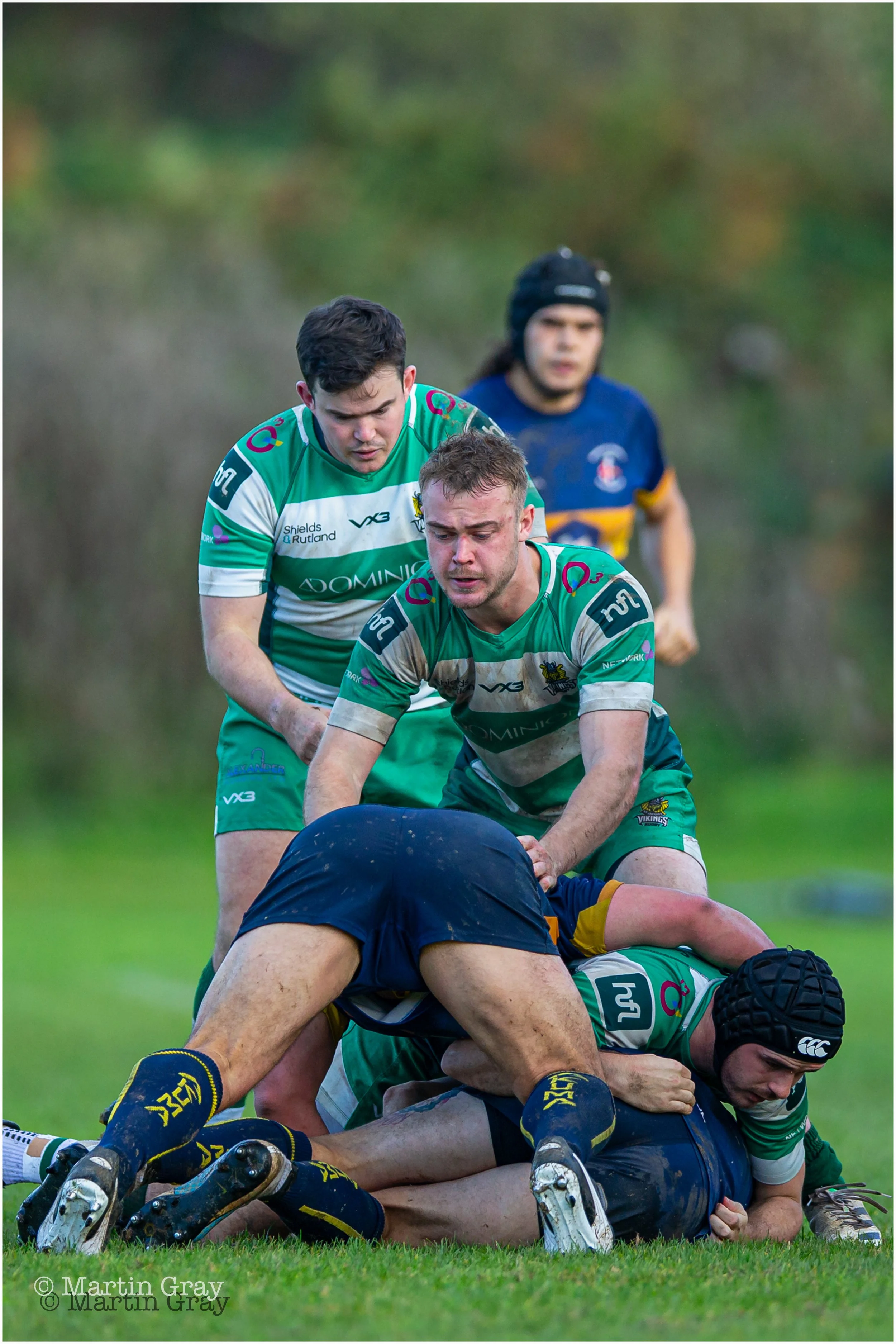 Vikings ruck-2260.jpg