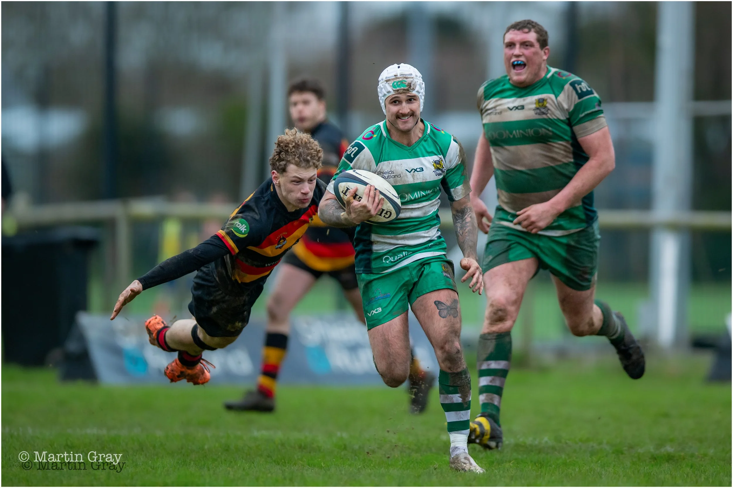 Taylor Quate breaks for a second half try-5563.jpg