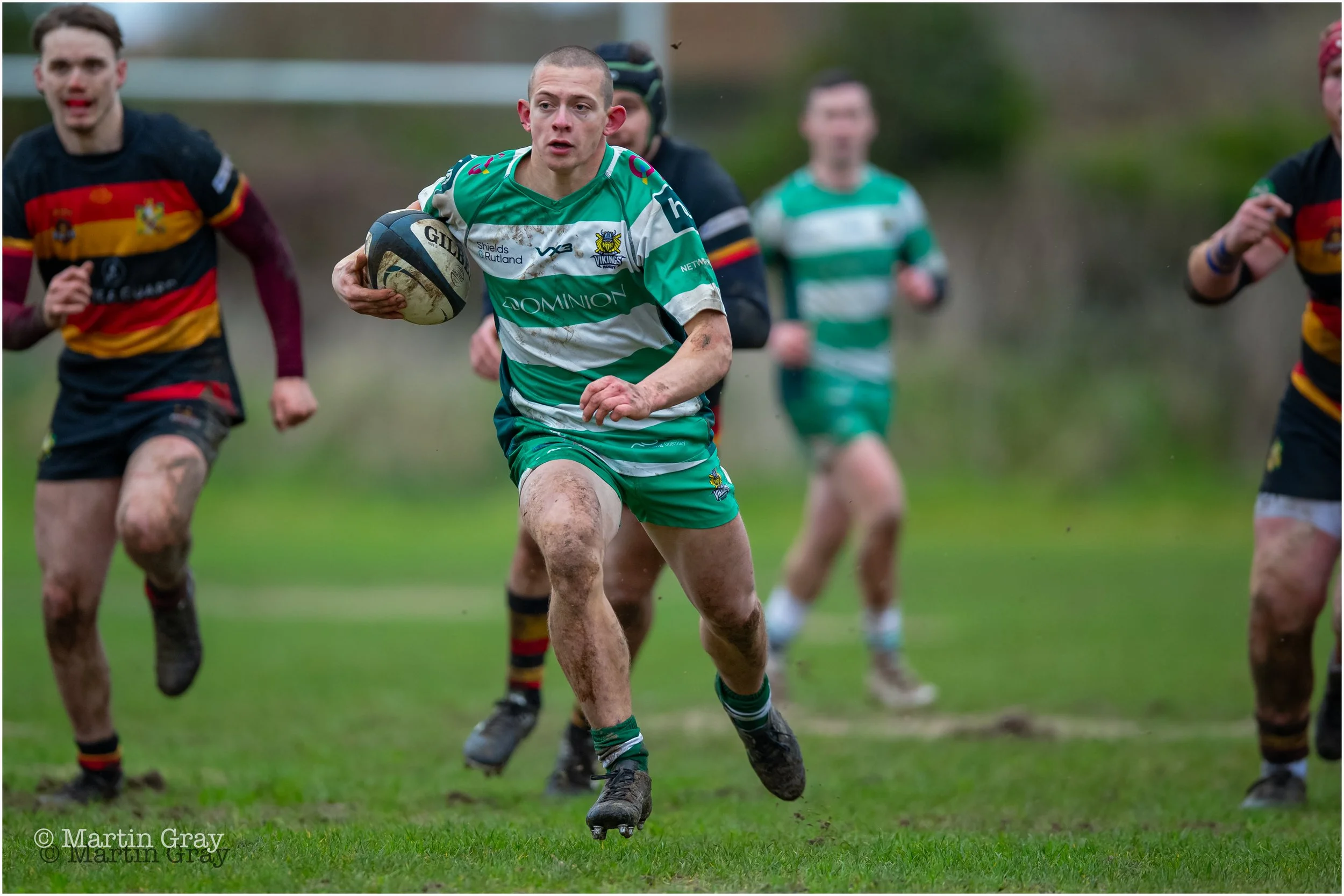 Tom Judd breaks on the halfway-5401.jpg