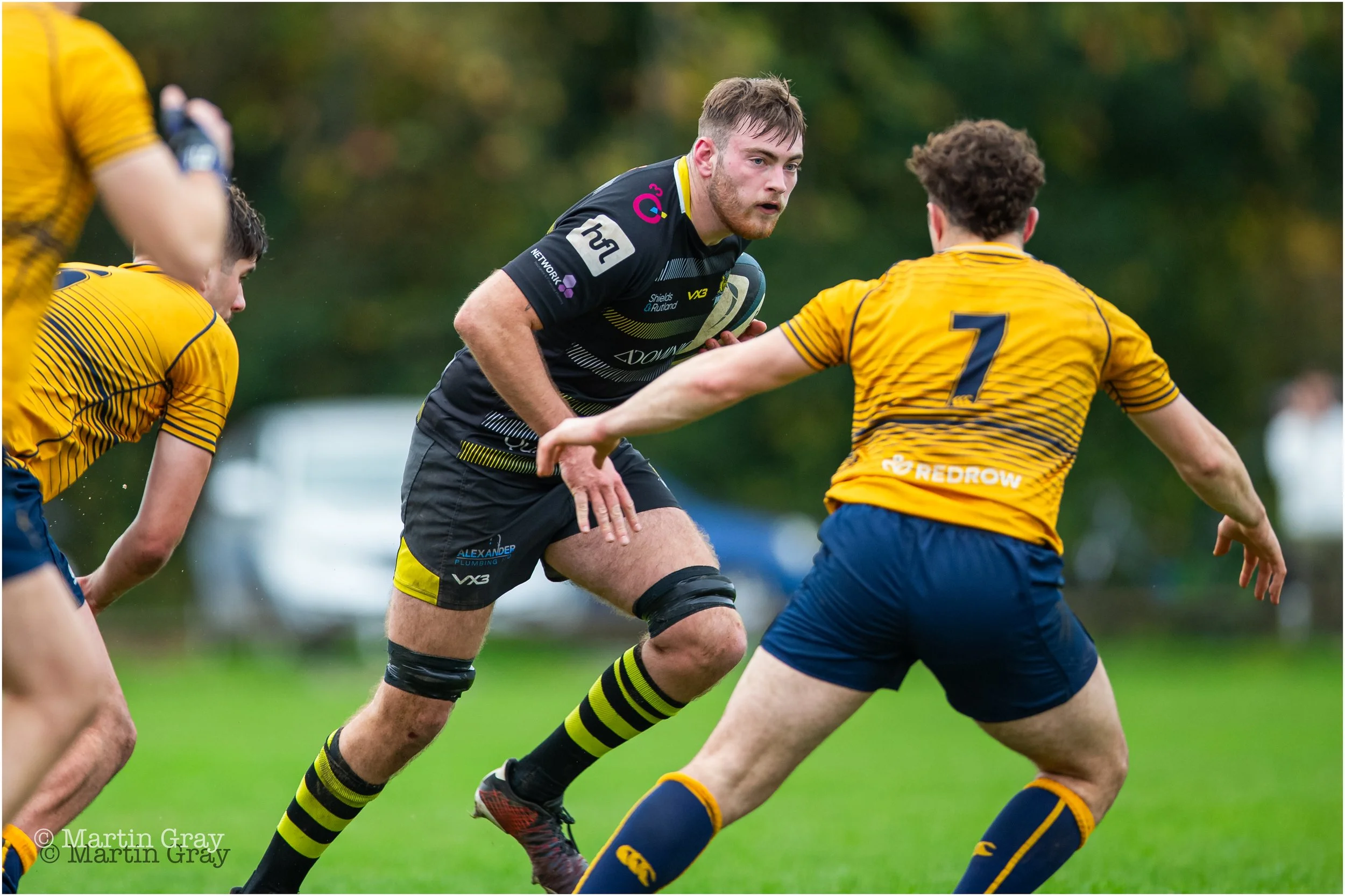 Keiran Williamson looks to break the Stoke line-5174.jpg