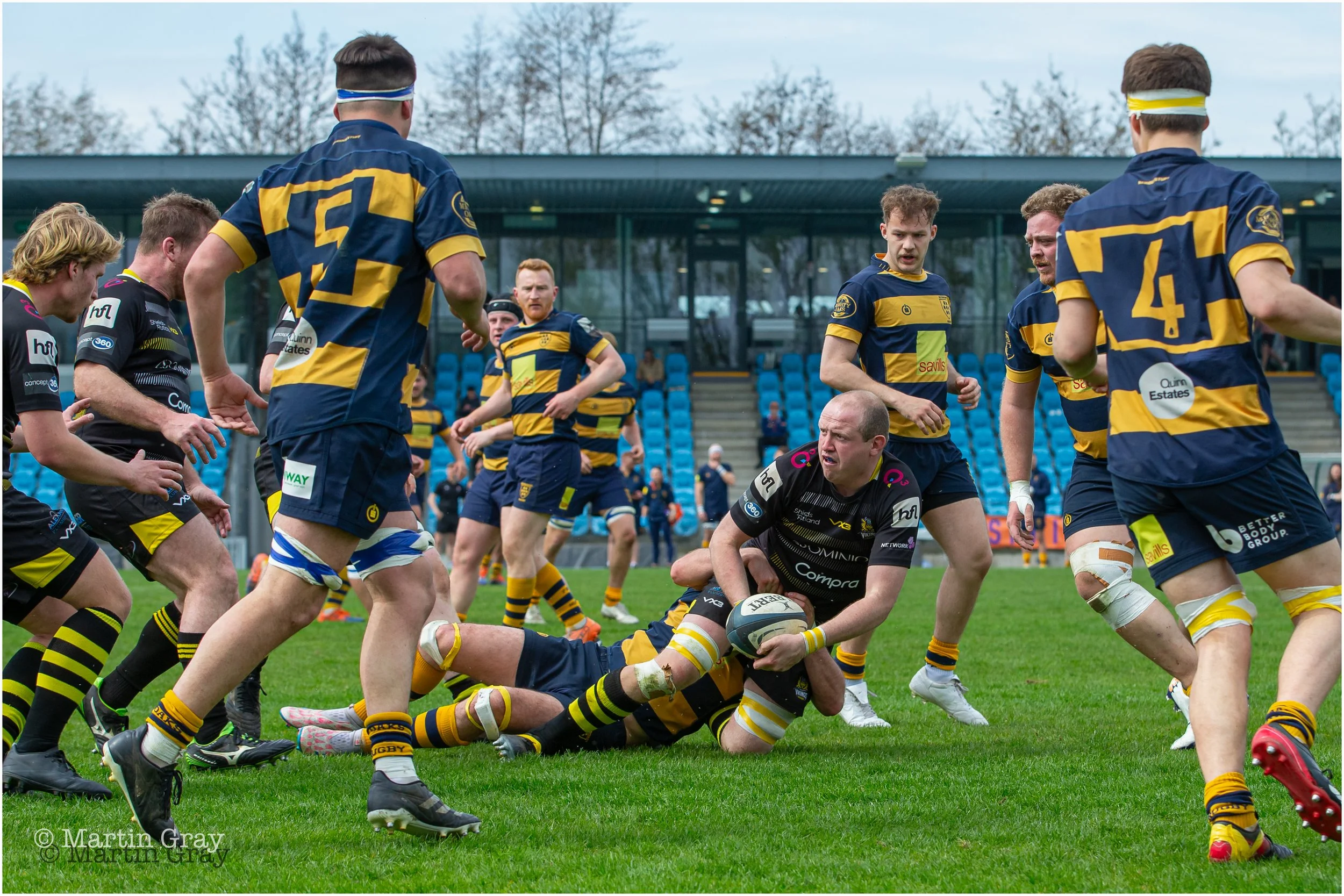Mitchell Smith offload under a tackle-4804.jpg