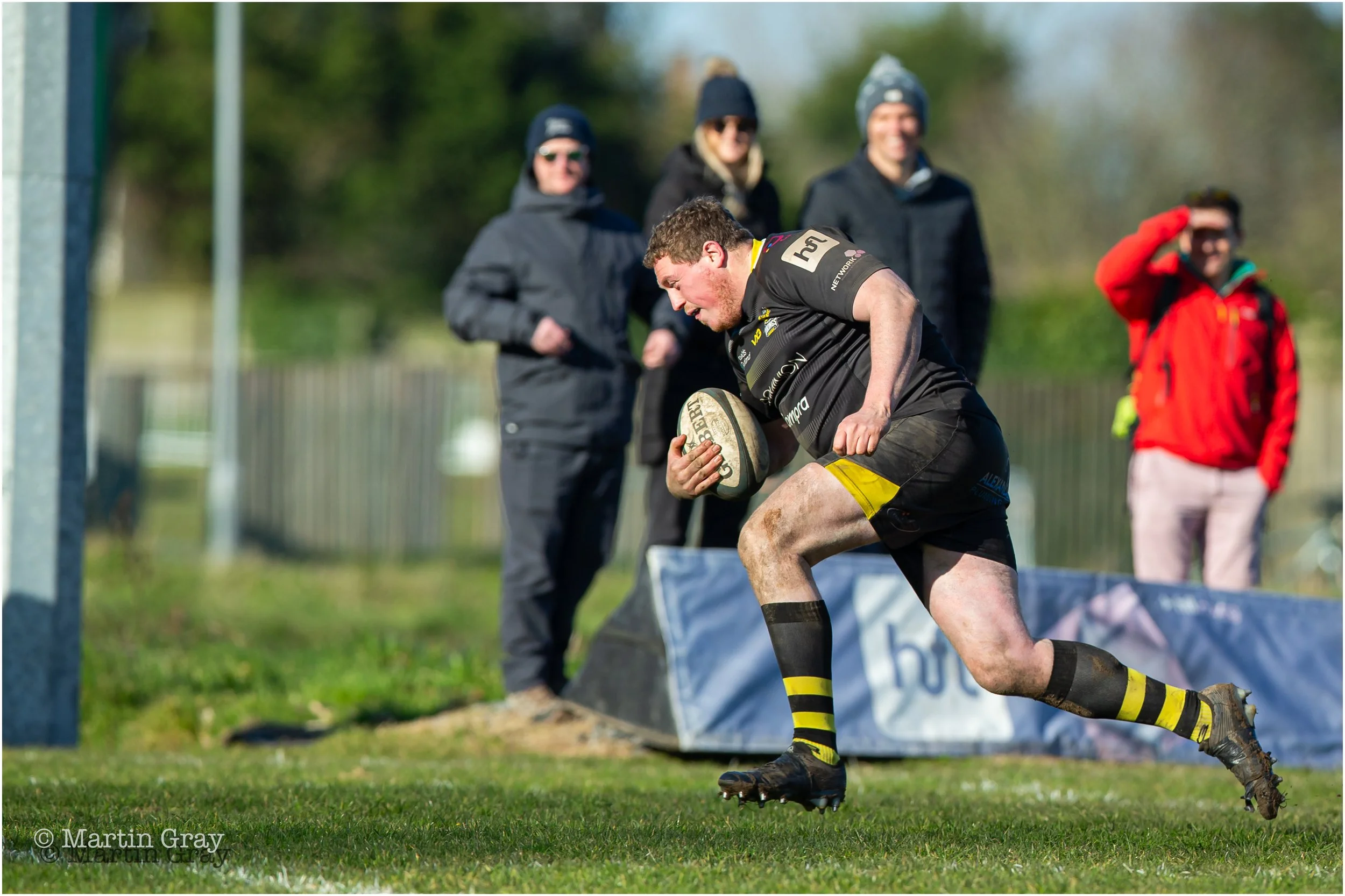 Jacob Smith powers through to the tryline-1703.jpg