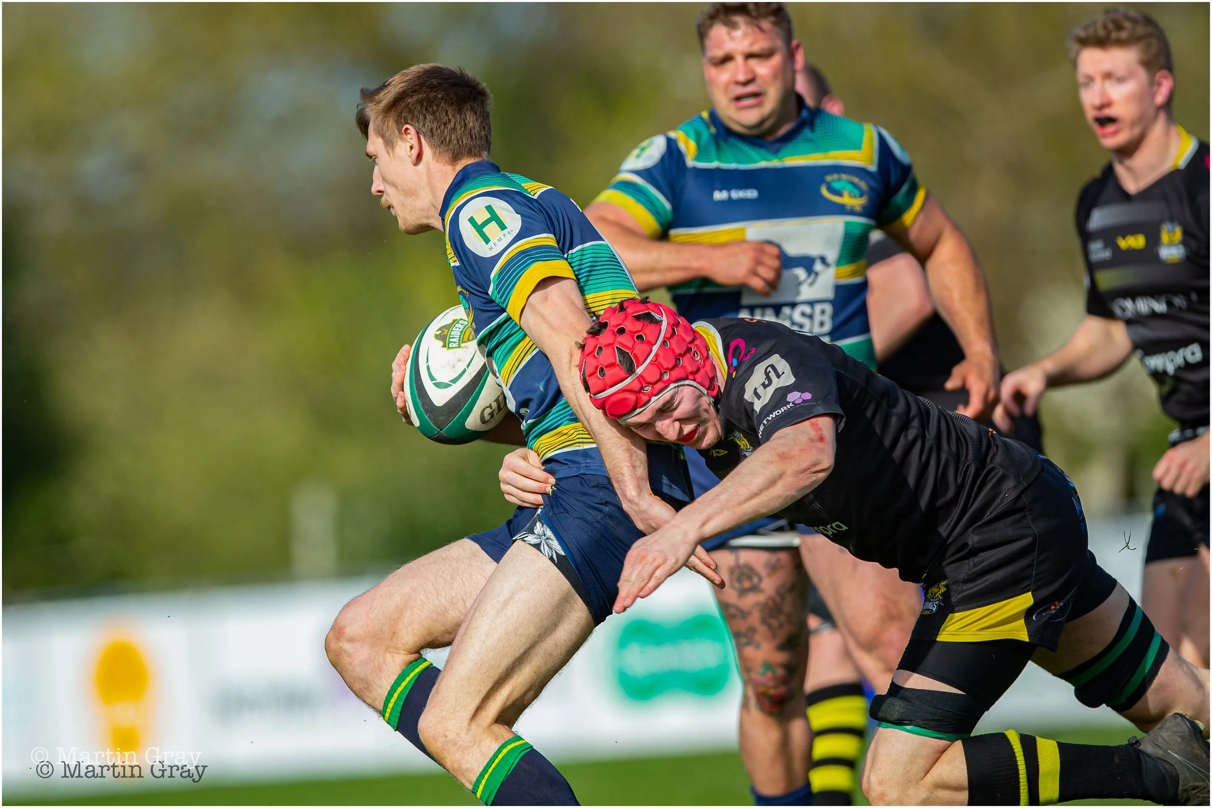 Luke Grigg tackles as New Milton apply pressure-9702.jpg