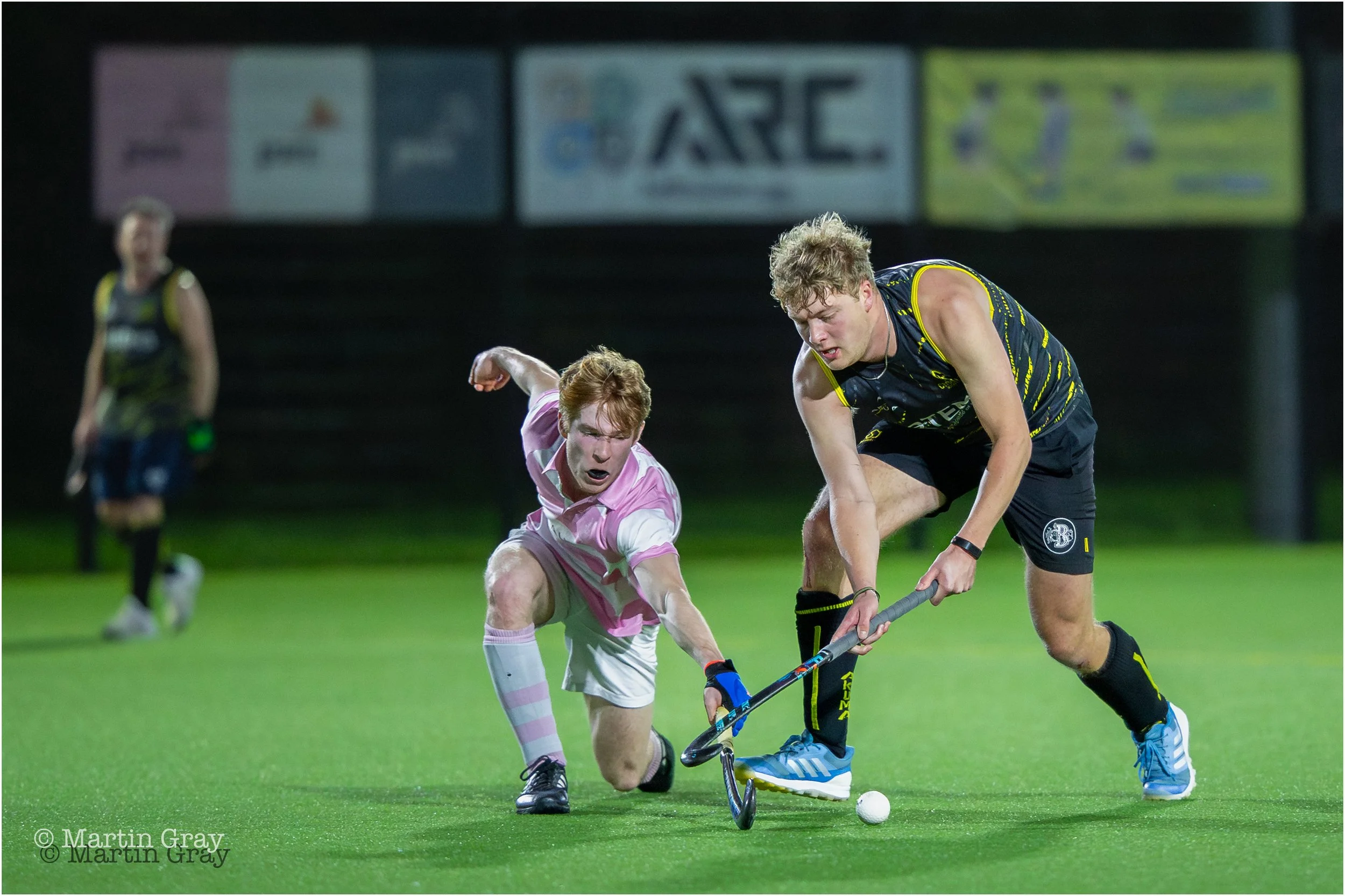 Max Culverwell tackles Charlie Clapham-2315.jpg