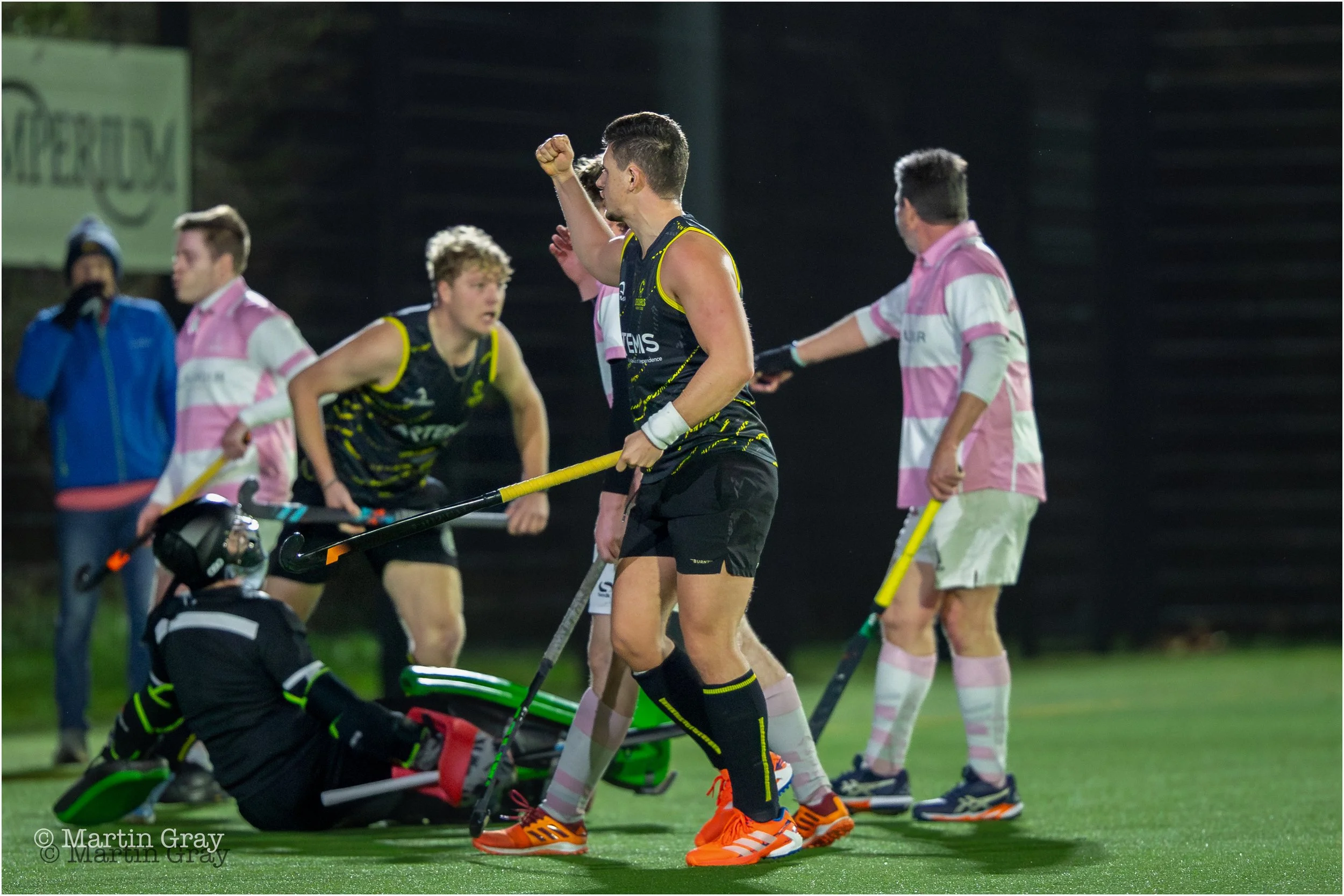 Will Mansell celebrate Casuals fourth goal-2293.jpg