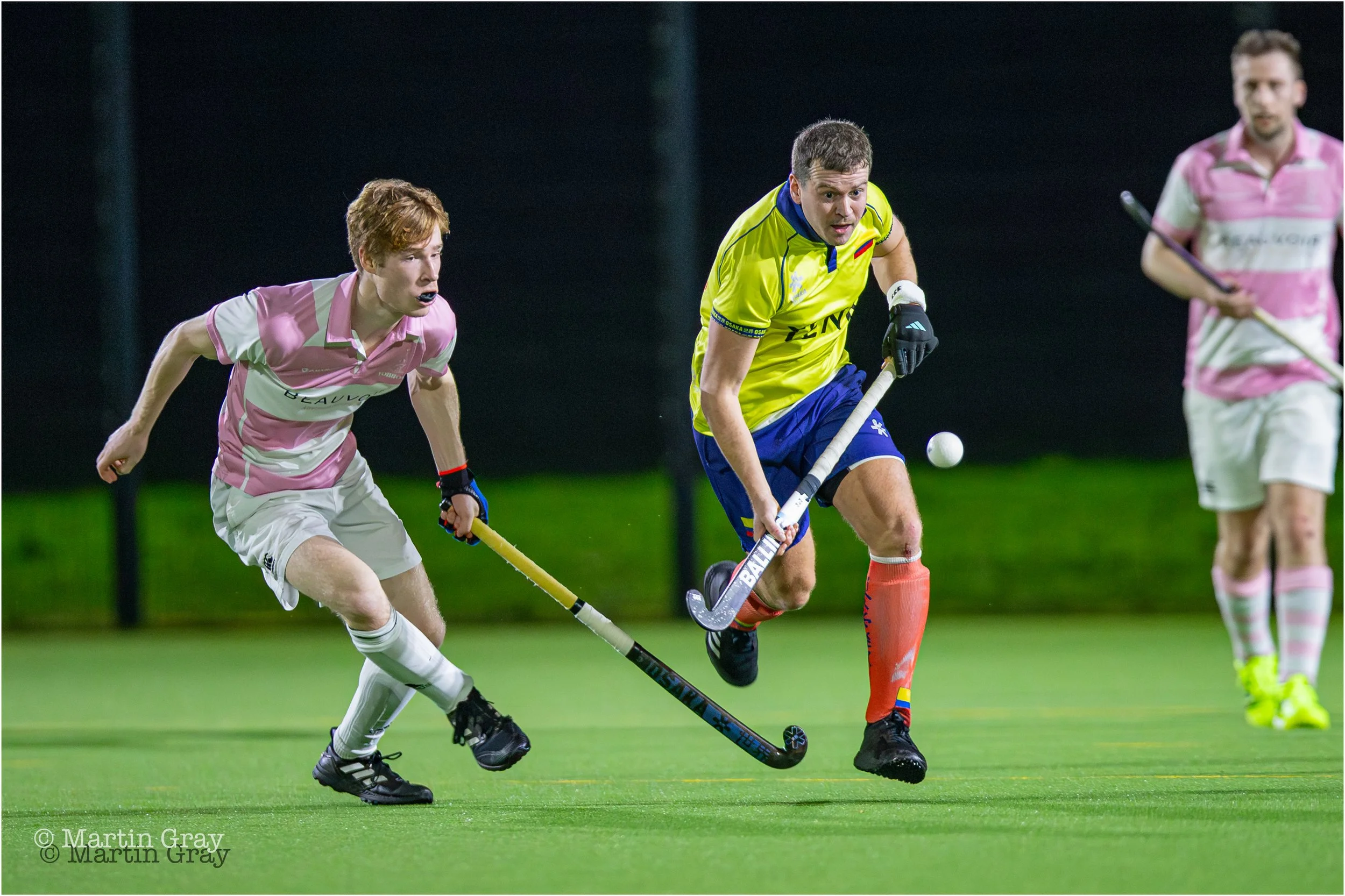 Zak Damarell powers out of defence with Max Culverwell in pursuit-6136.jpg
