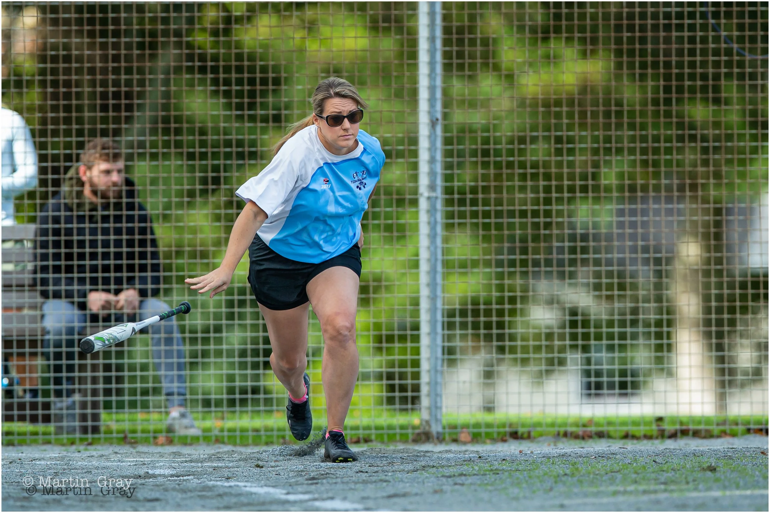 Becky Ferbrache sets of for first base-4652.jpg